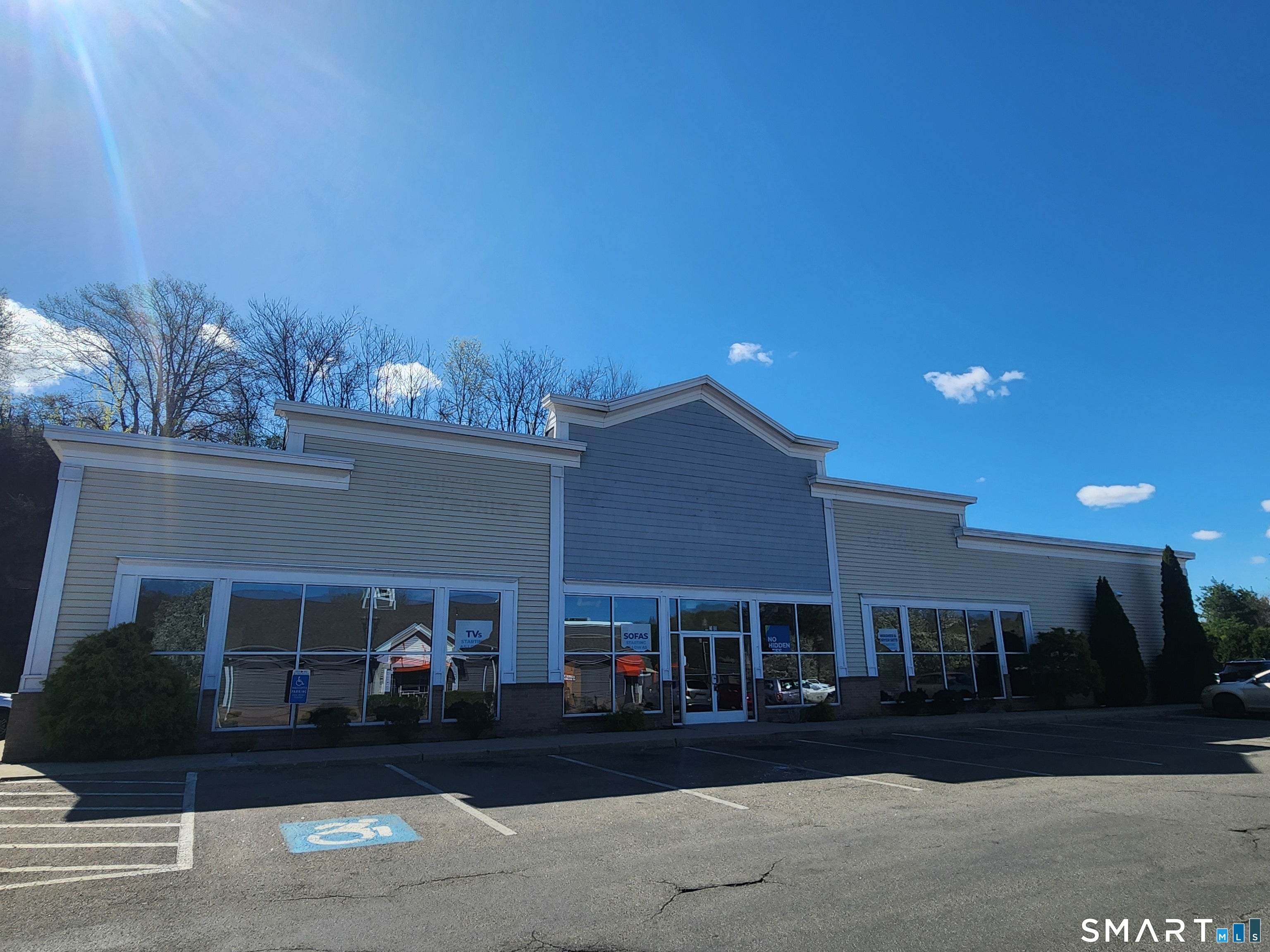 500 West Main Street — photo