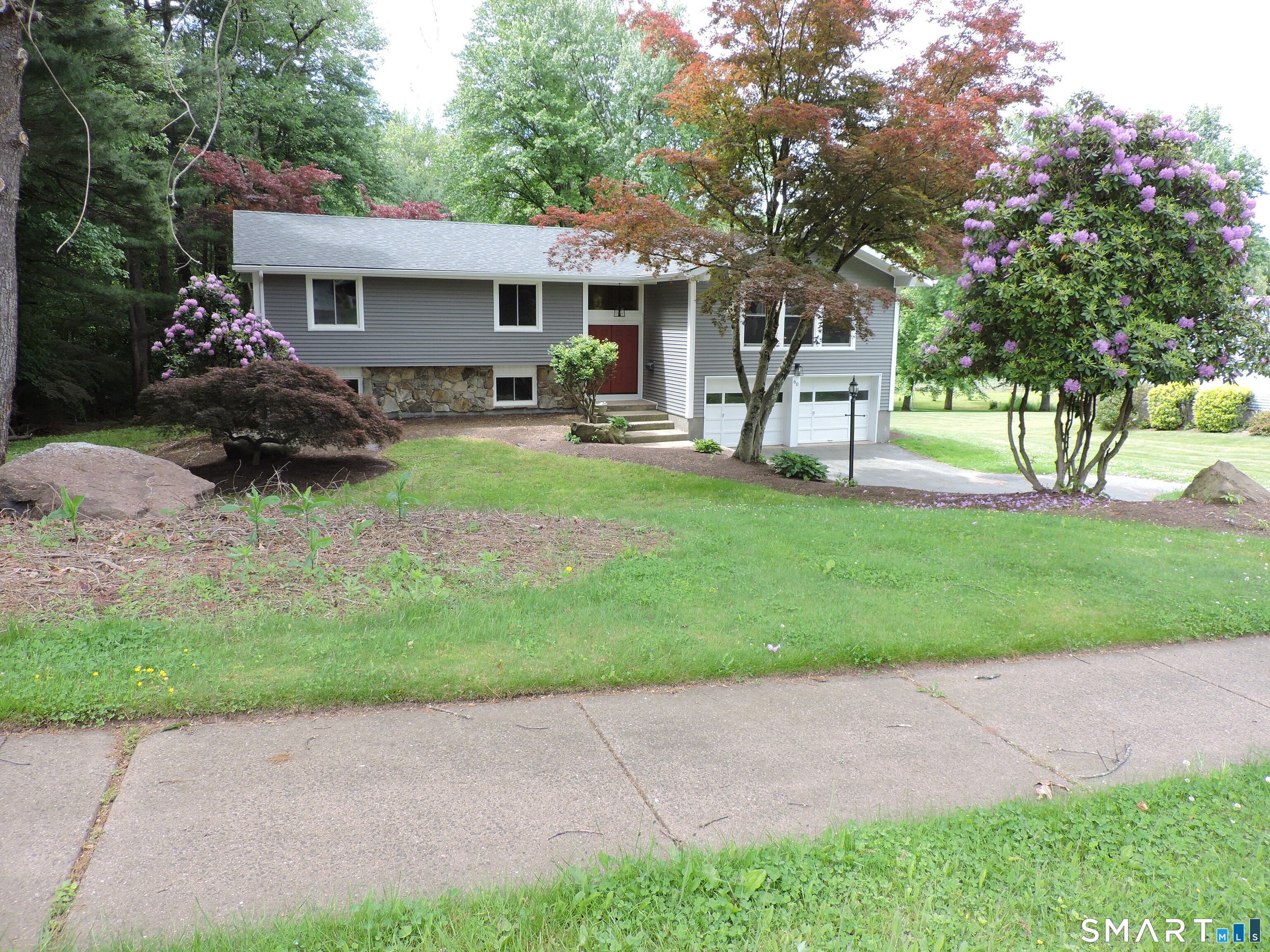 60 Mohegan Trail — photo