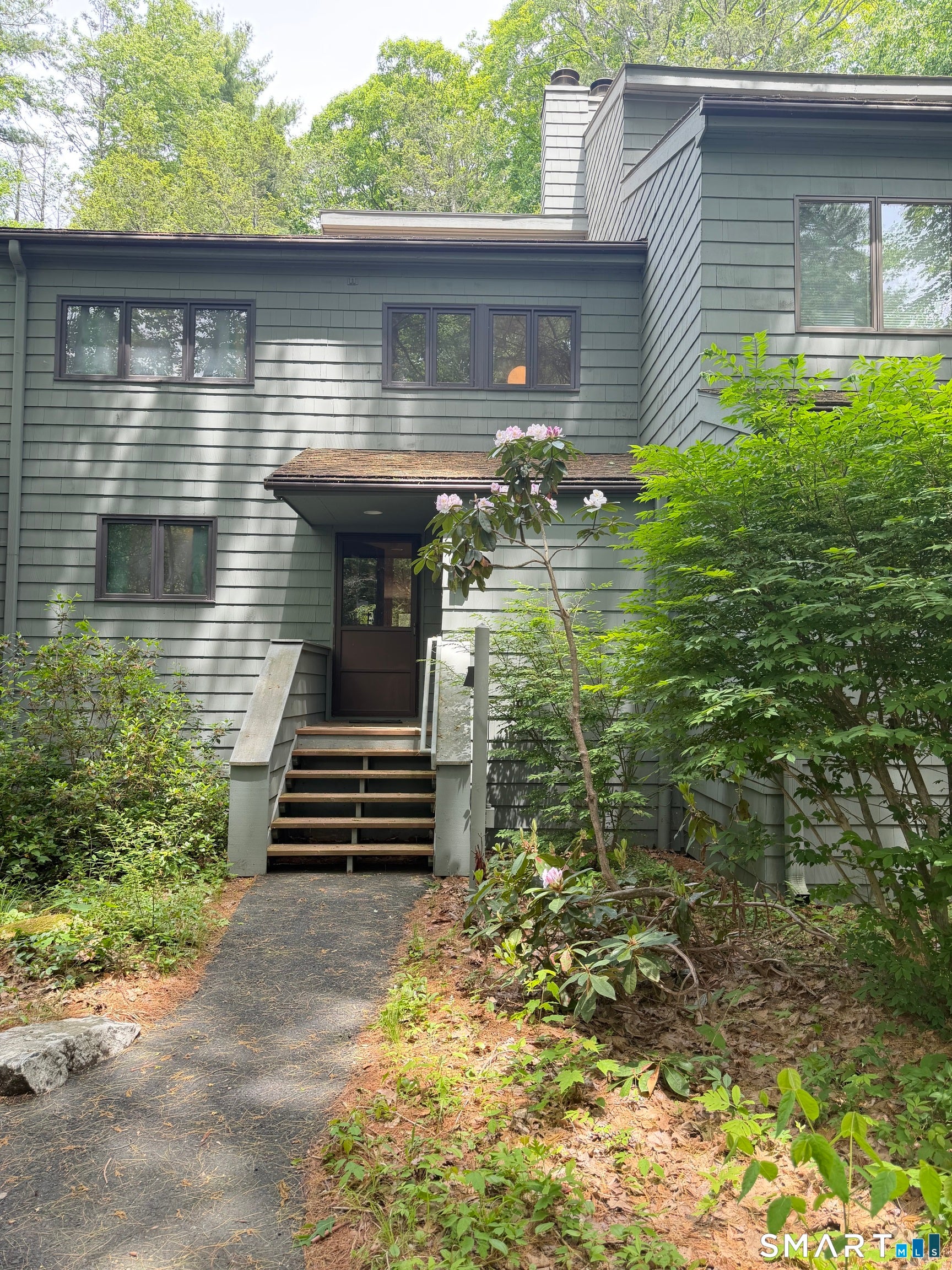 476 Evergreen Road — photo