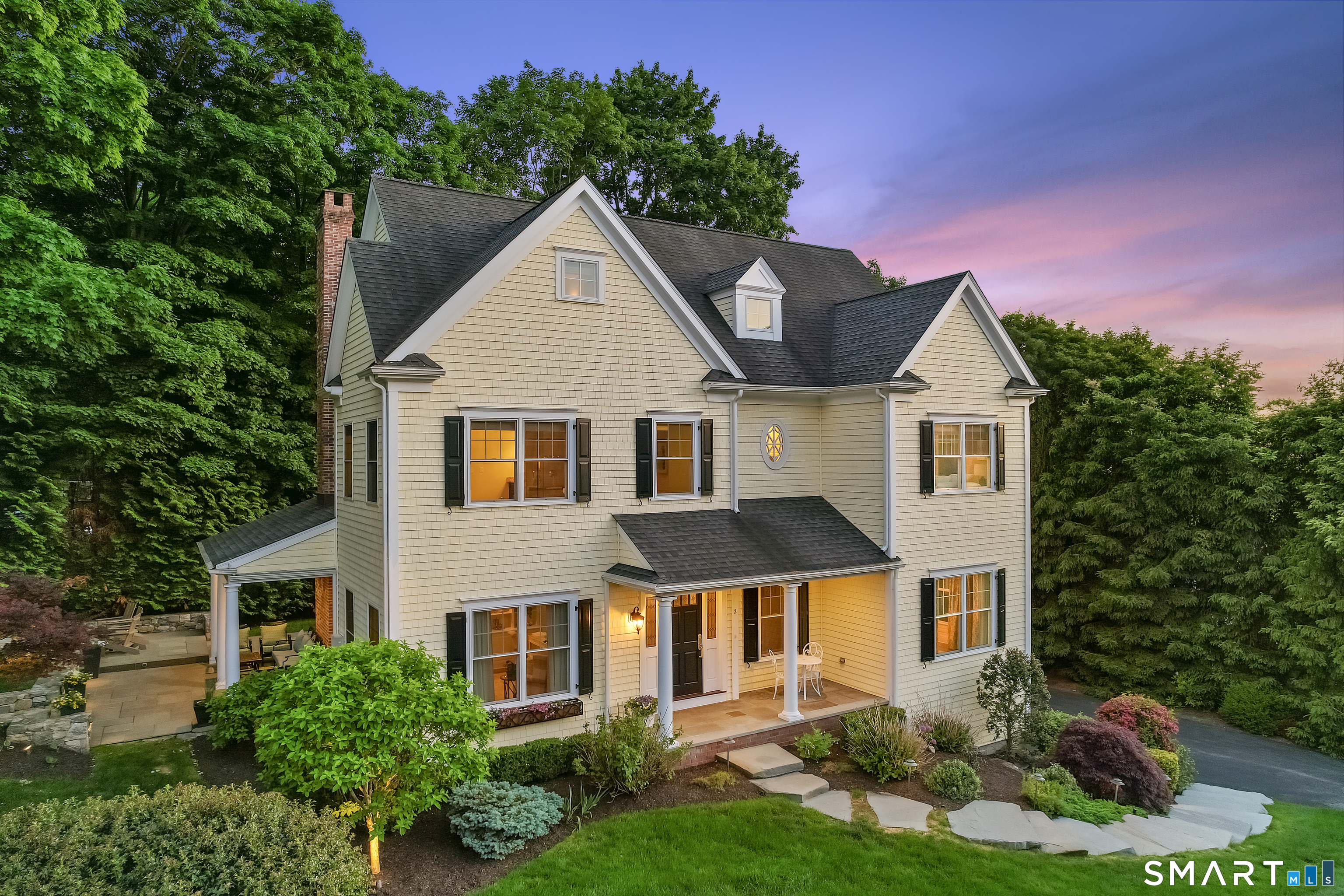 2 Ginos Way, Ridgefield, CT 06877