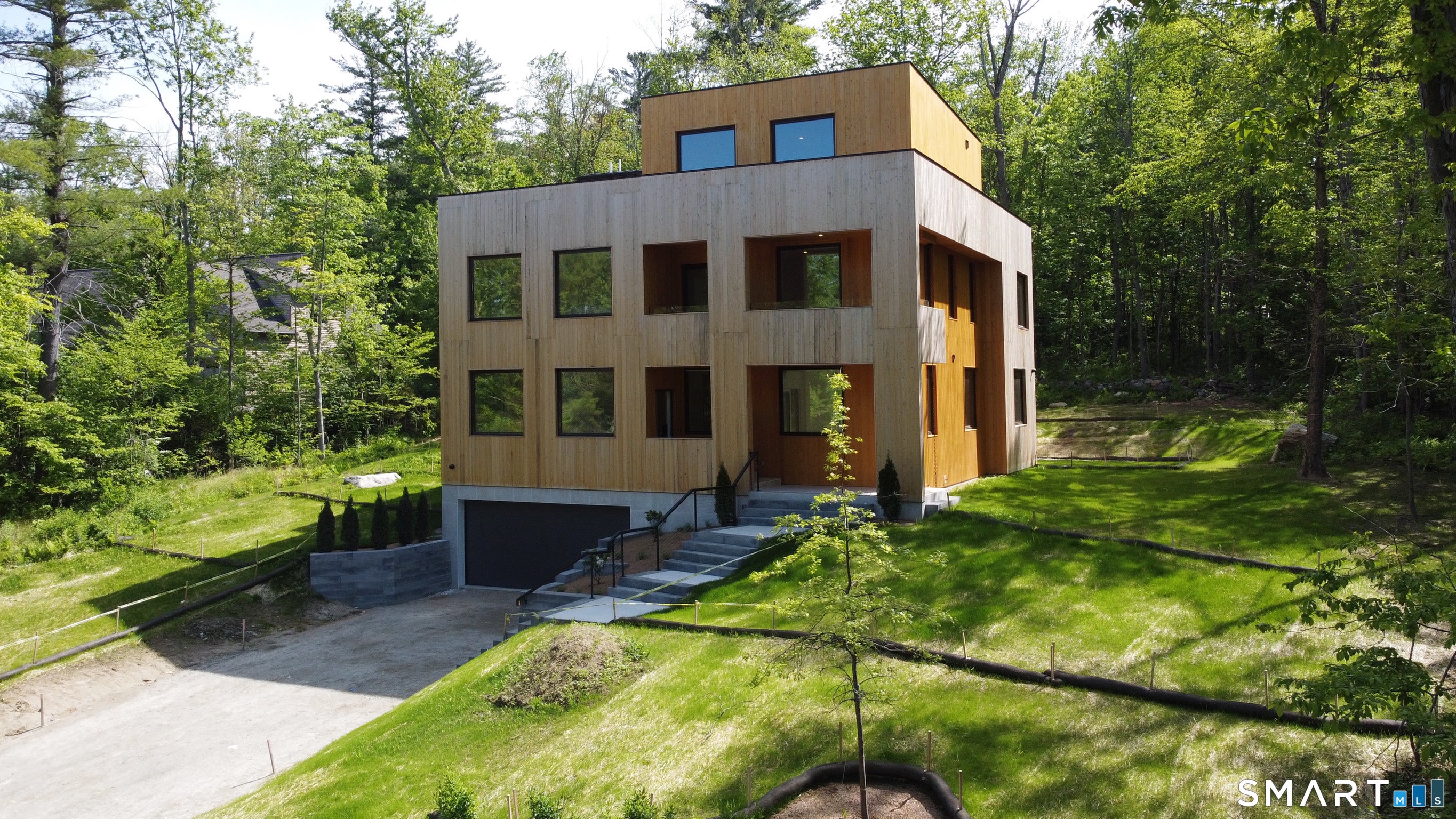 205 East Hyerdale Drive — photo
