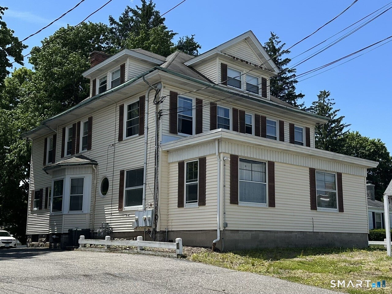 185 Albert Street — photo