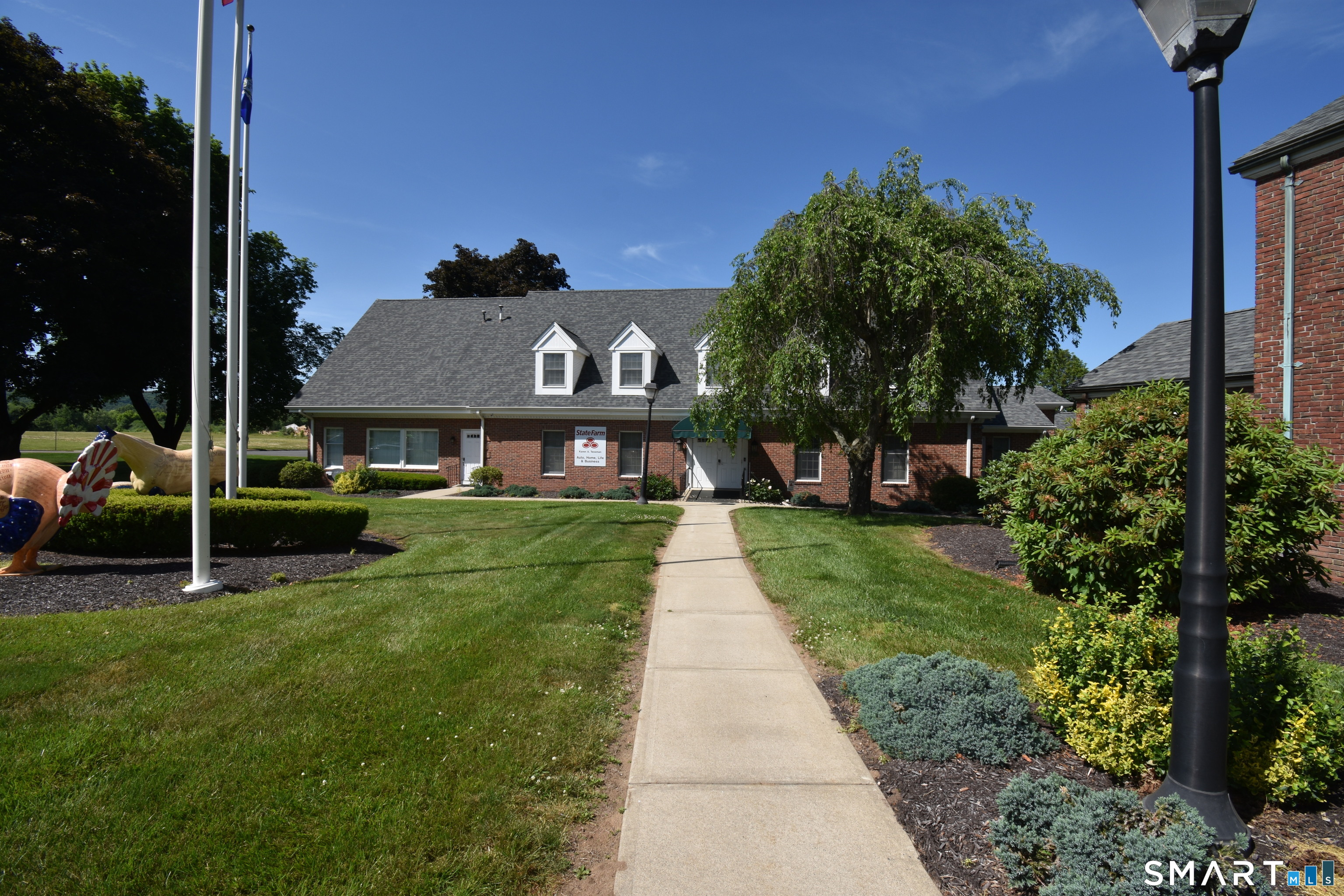 Home in East Granby, CT 06026 — photo 3