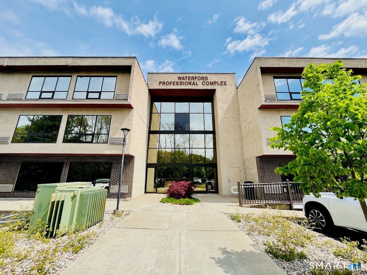 567 Vauxhall Street Extension — photo
