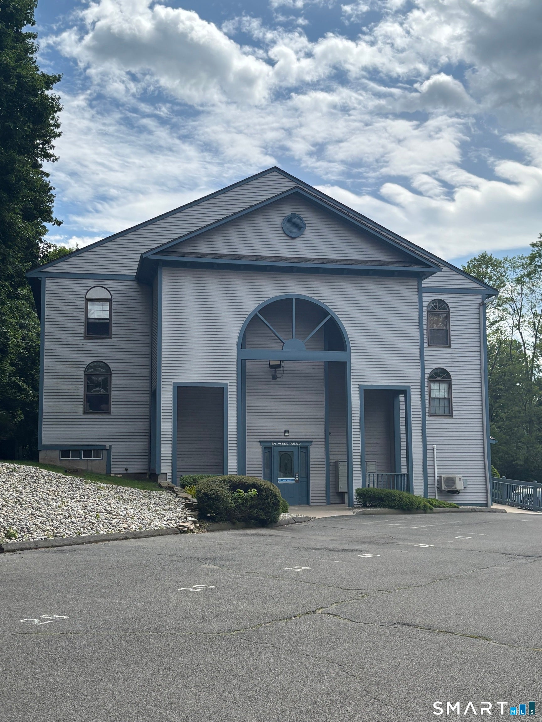 24 West Road 29 — photo