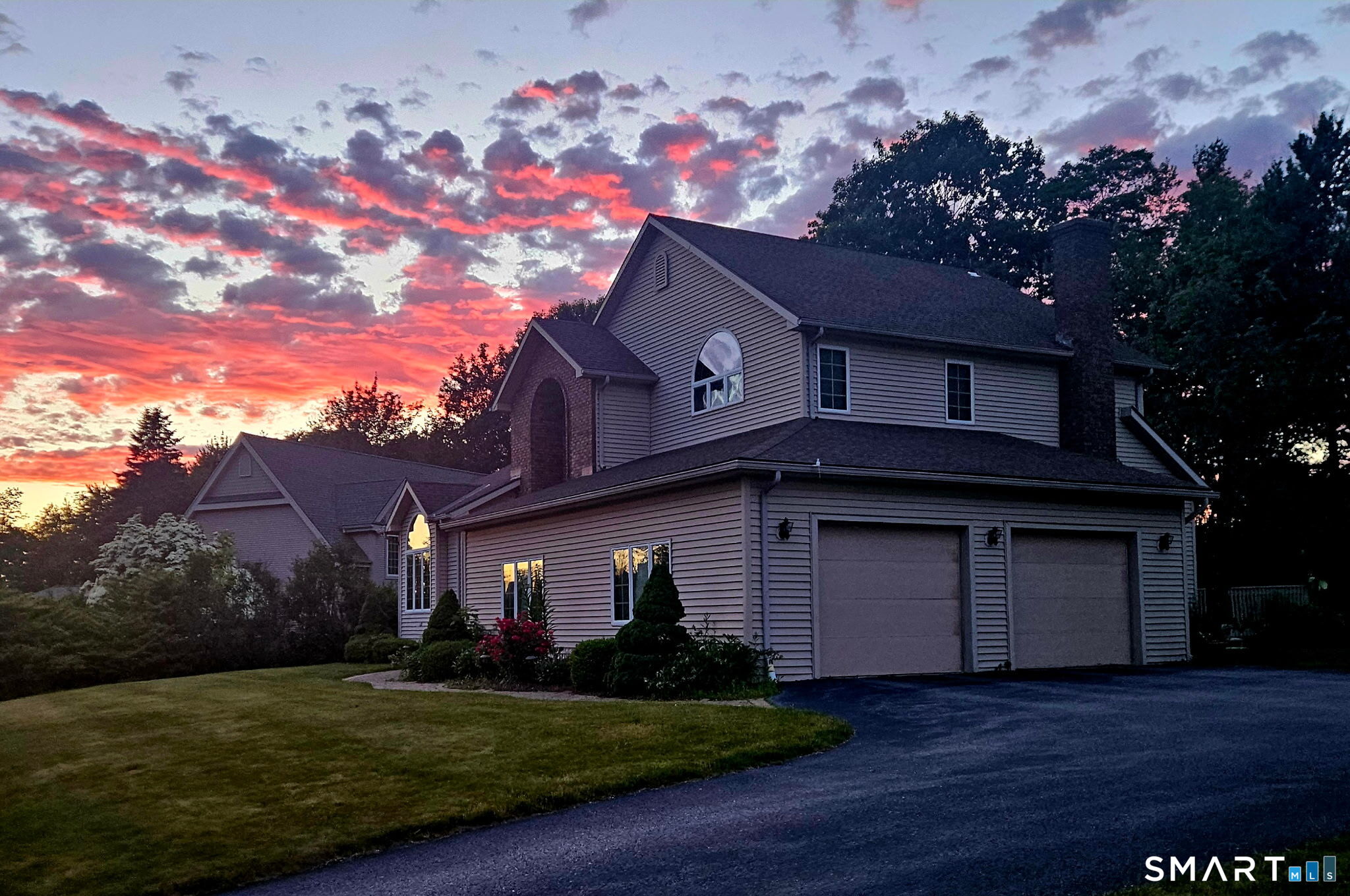 124 Suncrest Court — photo