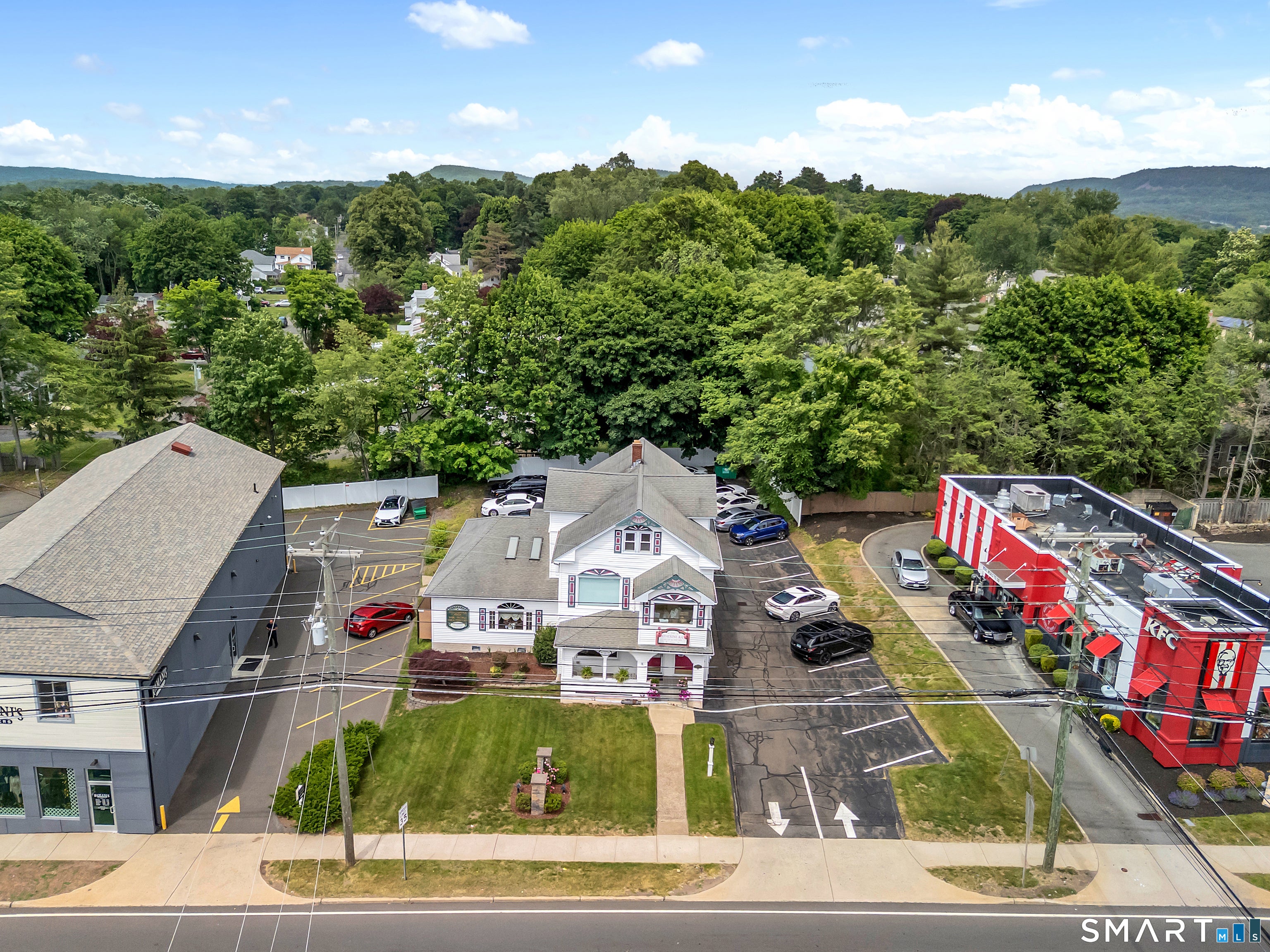 710 East Main Street — photo