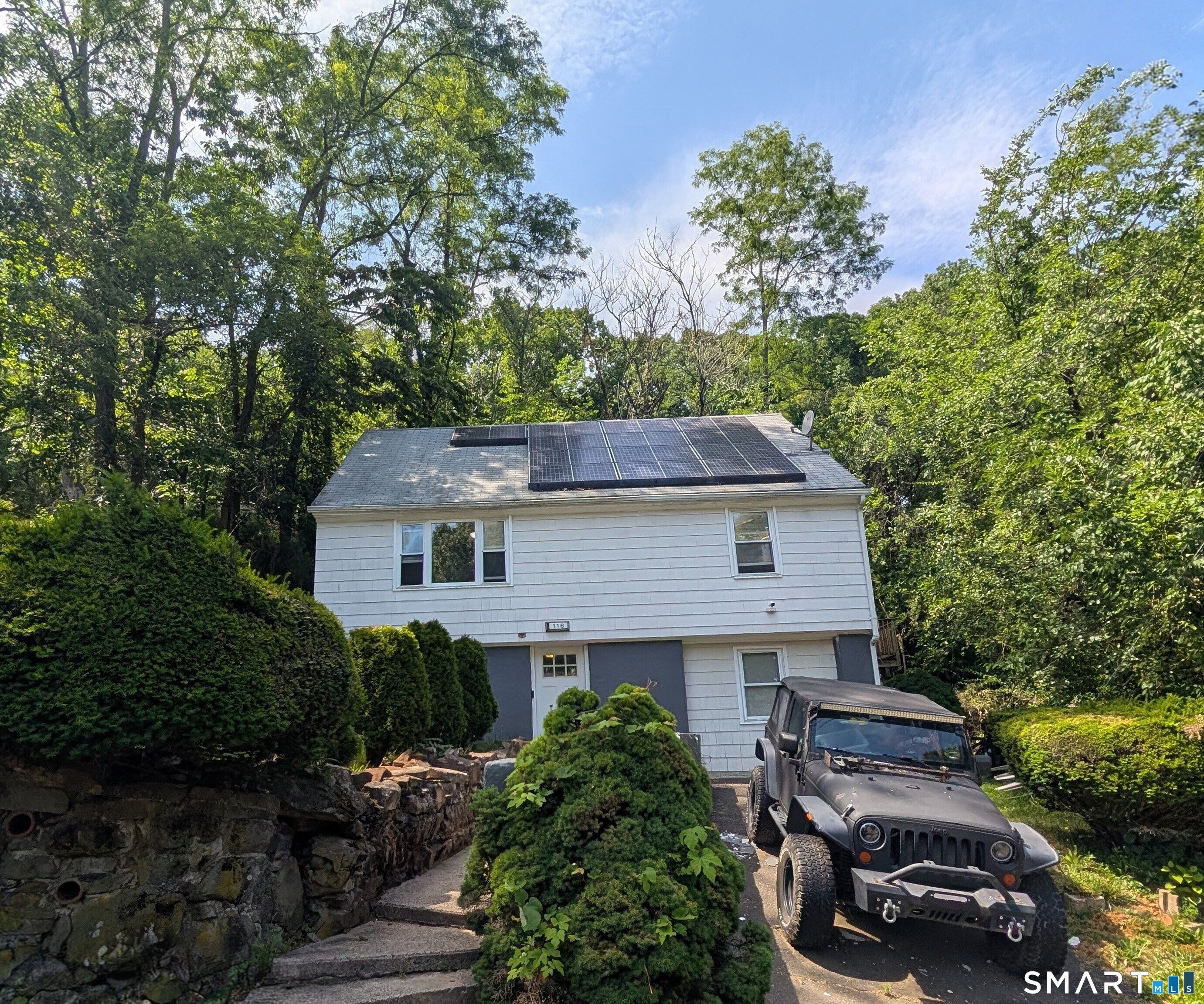 116 Rainbow Road — photo