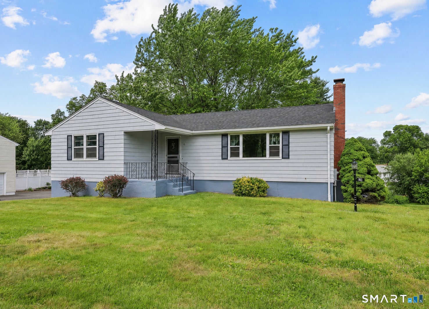 61 Hollister Drive — photo