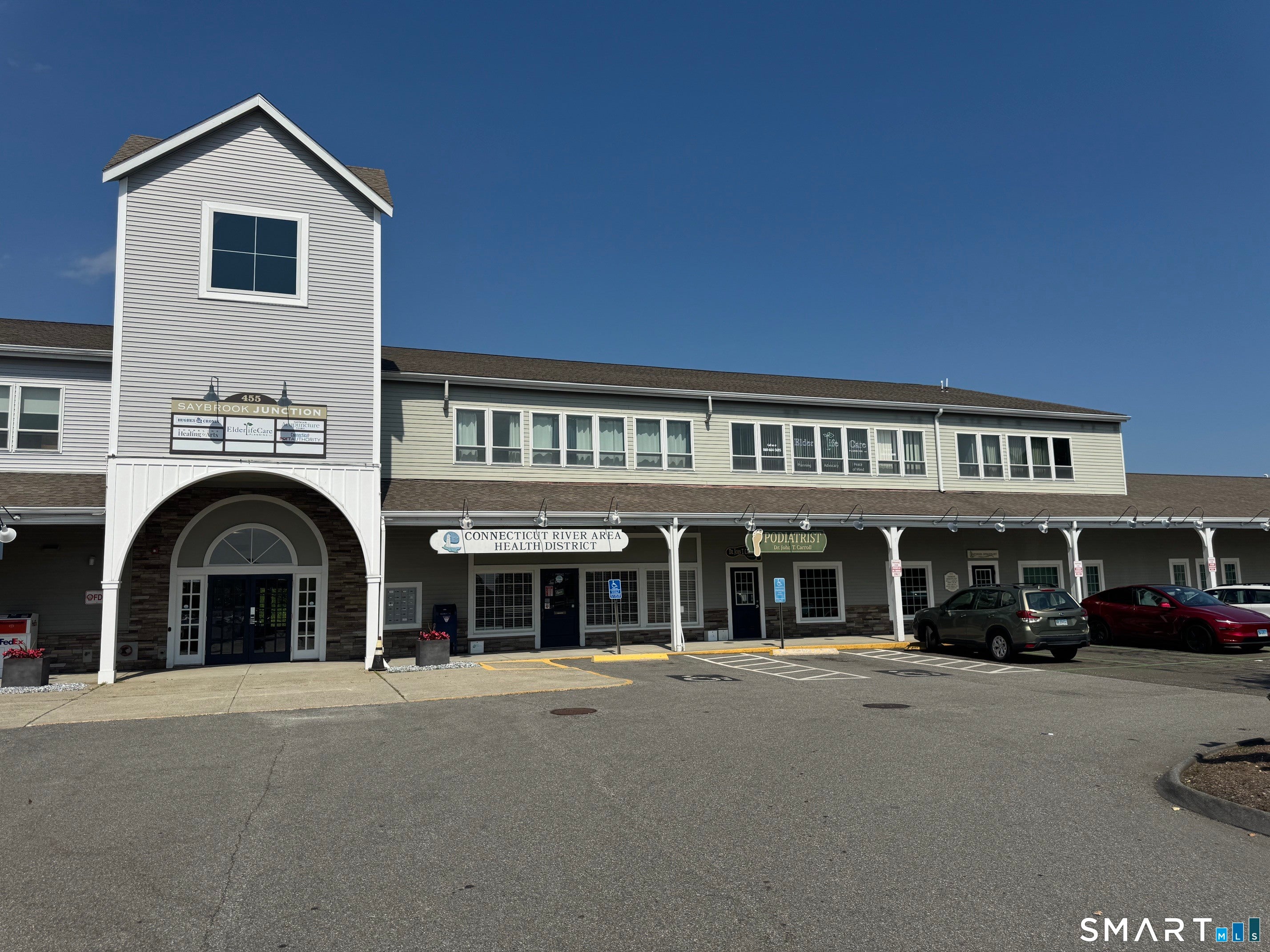 455 Boston Post Road — photo