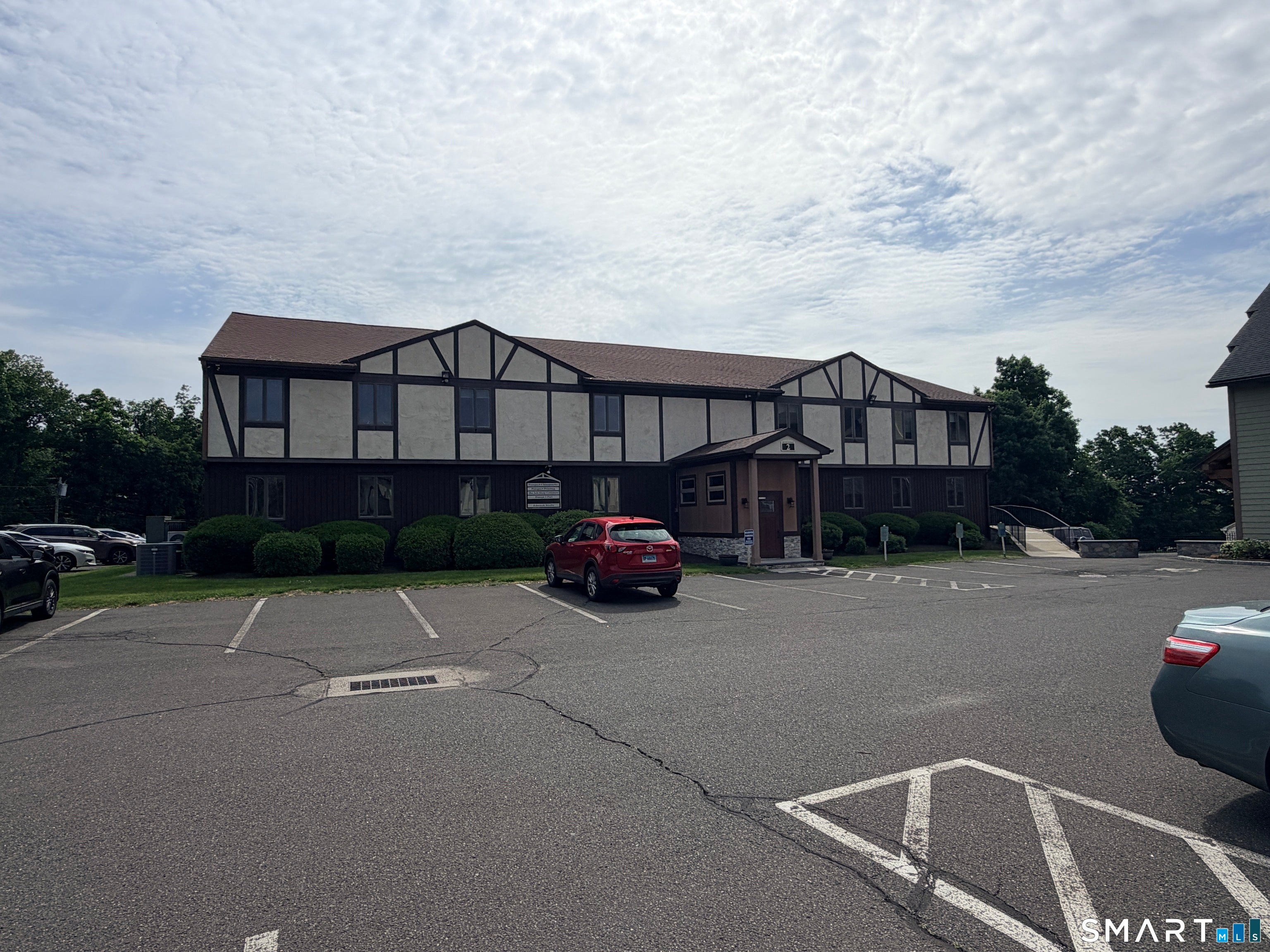 16 Waterbury Road 1-a — photo