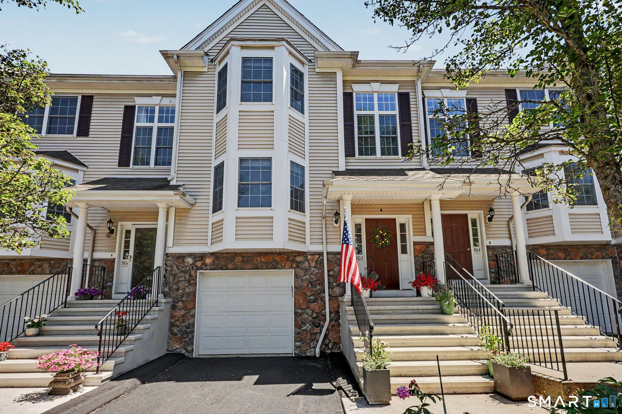 903 Larson Drive 903 — photo