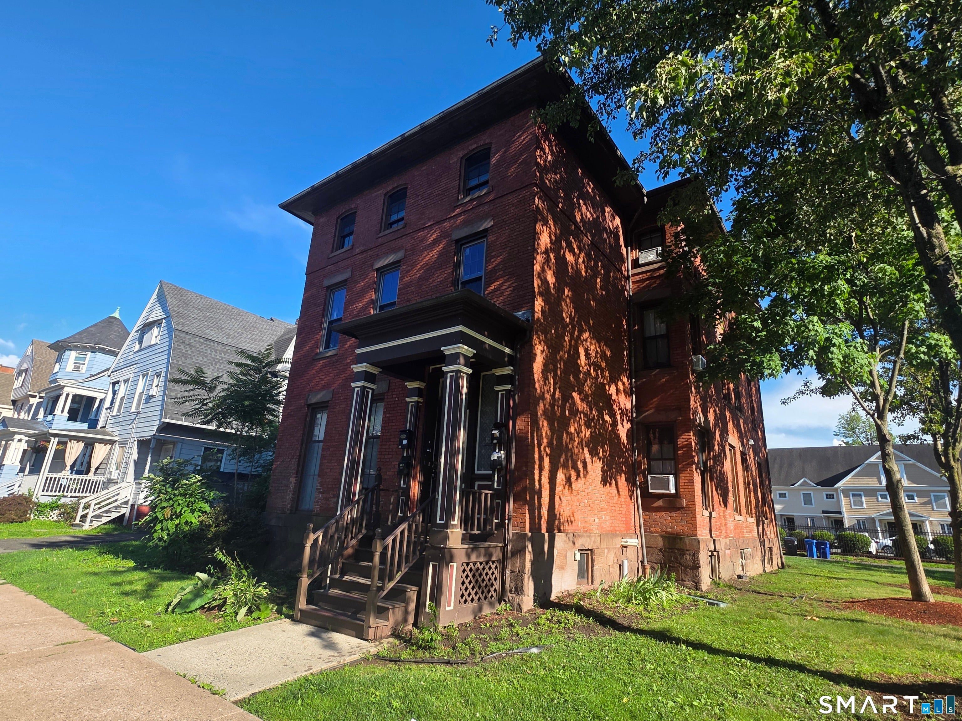 31 Alden Street B — photo