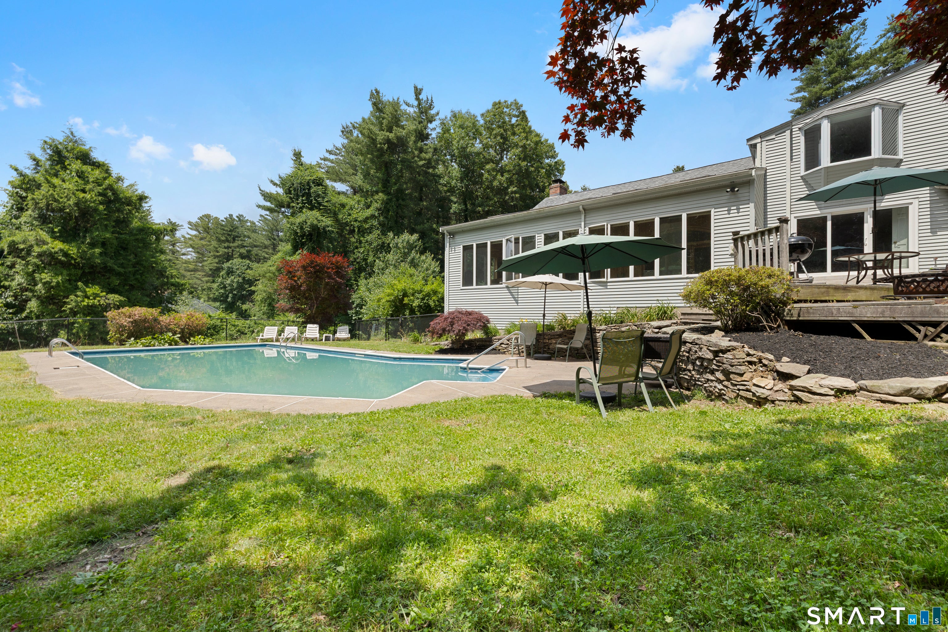 7 Nod Brook Drive — photo