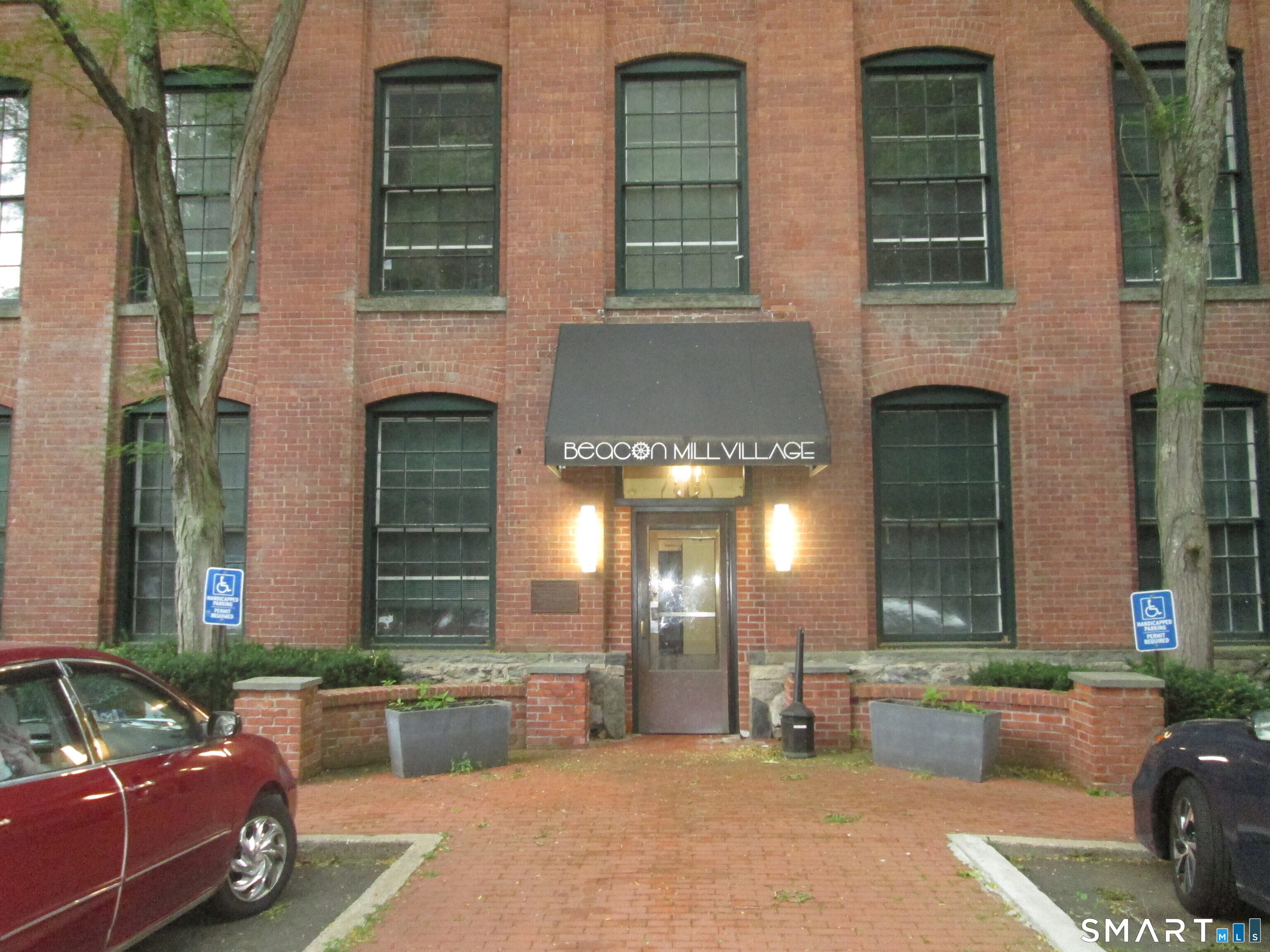 10 North Main Street 3-10 — photo