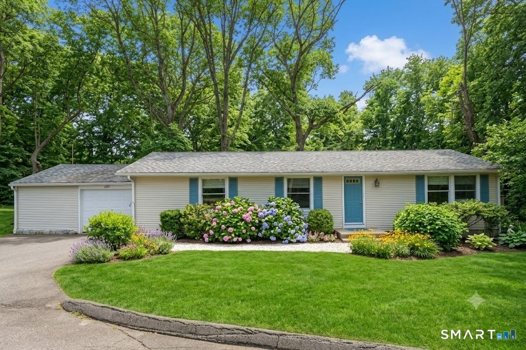 1091 Boston Post Road — photo