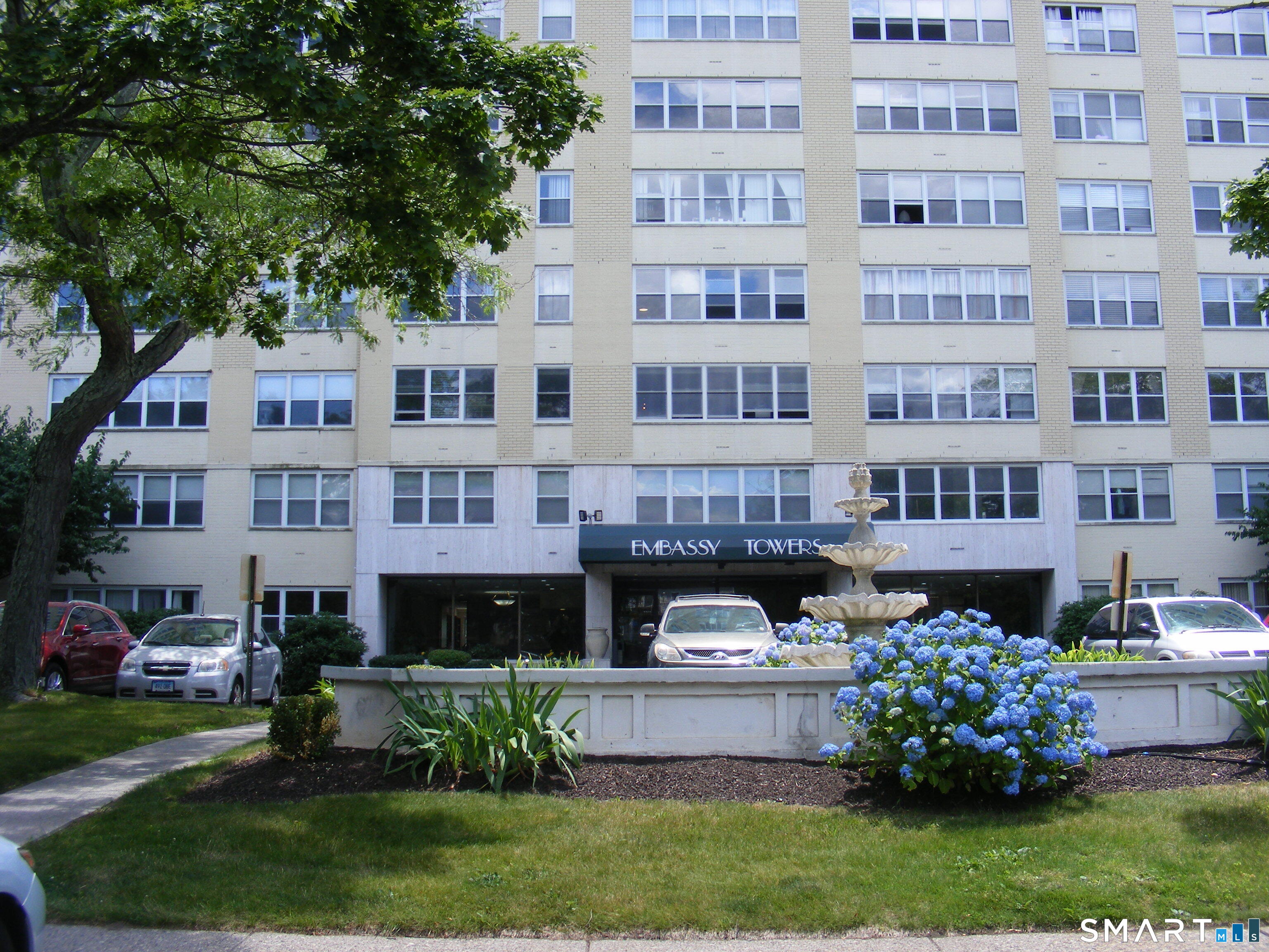 2625 Park Avenue 10H — photo