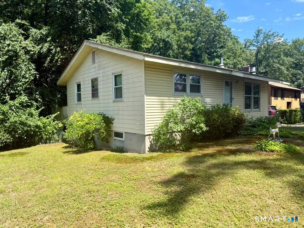 Home in Farmington, CT 06085 — photo 3