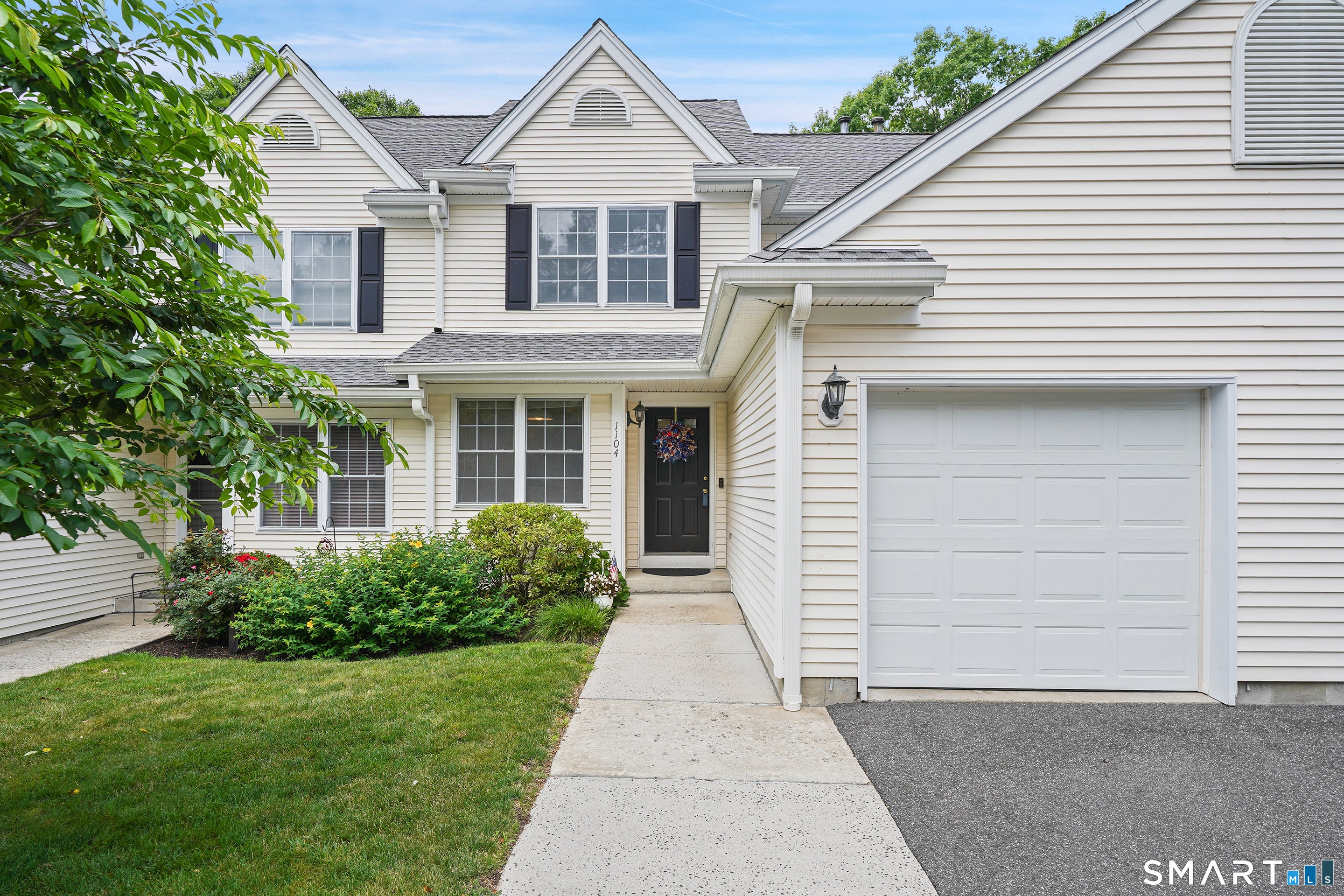 1104 Bradford Drive 1104 — photo