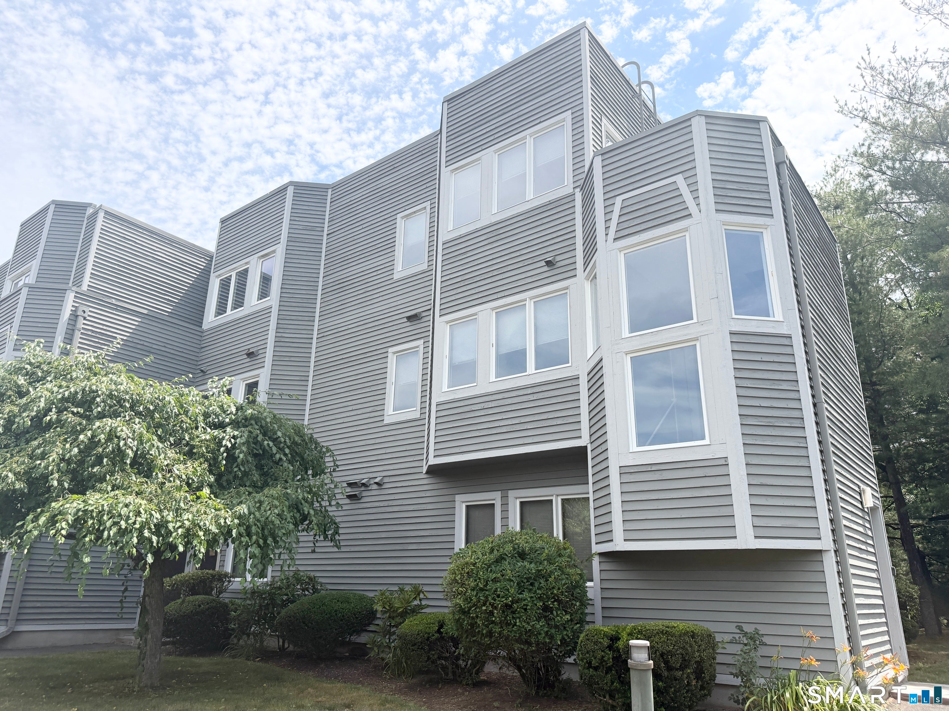 1414 Whitney Avenue G3 — photo