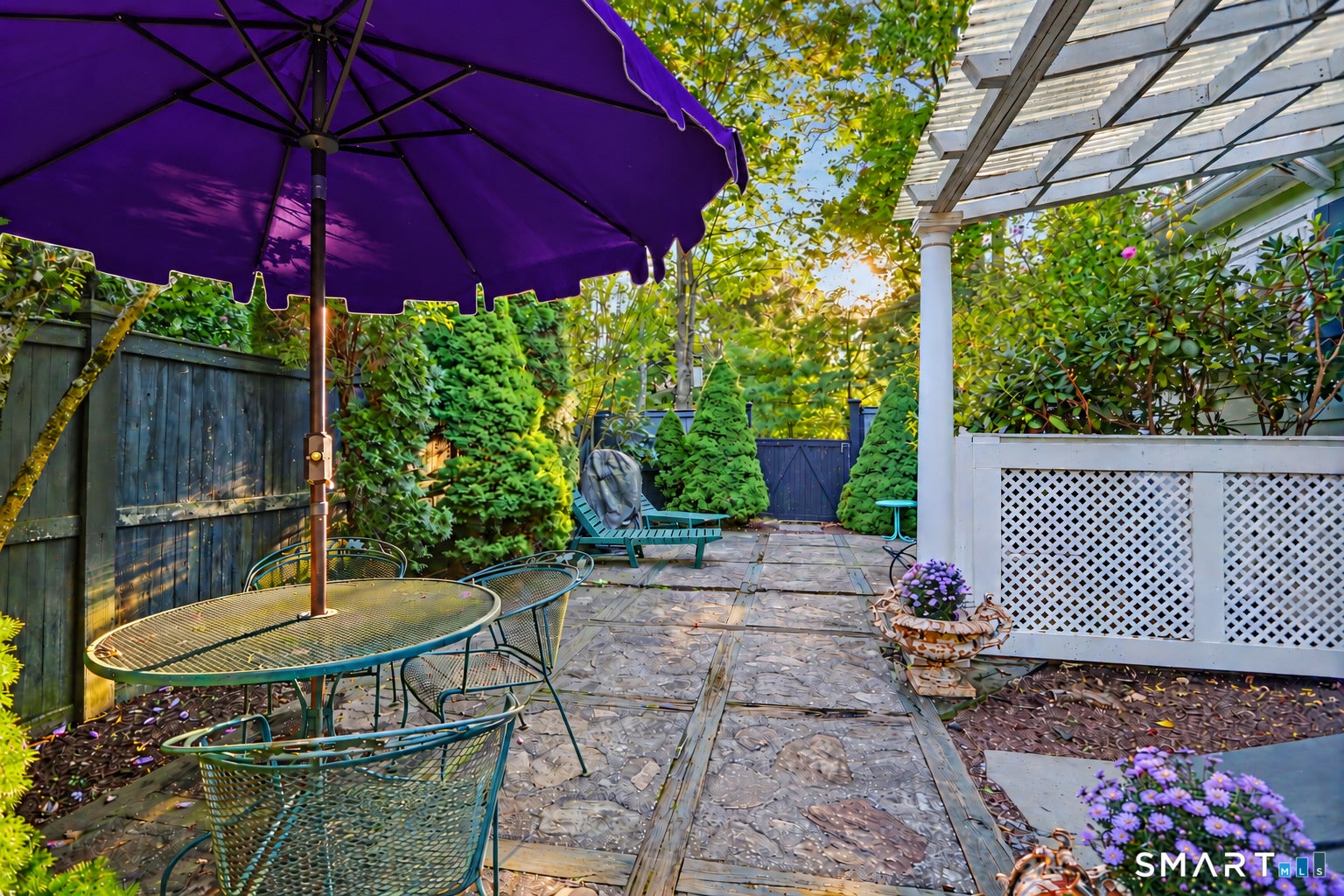 360 Pansy Road — photo