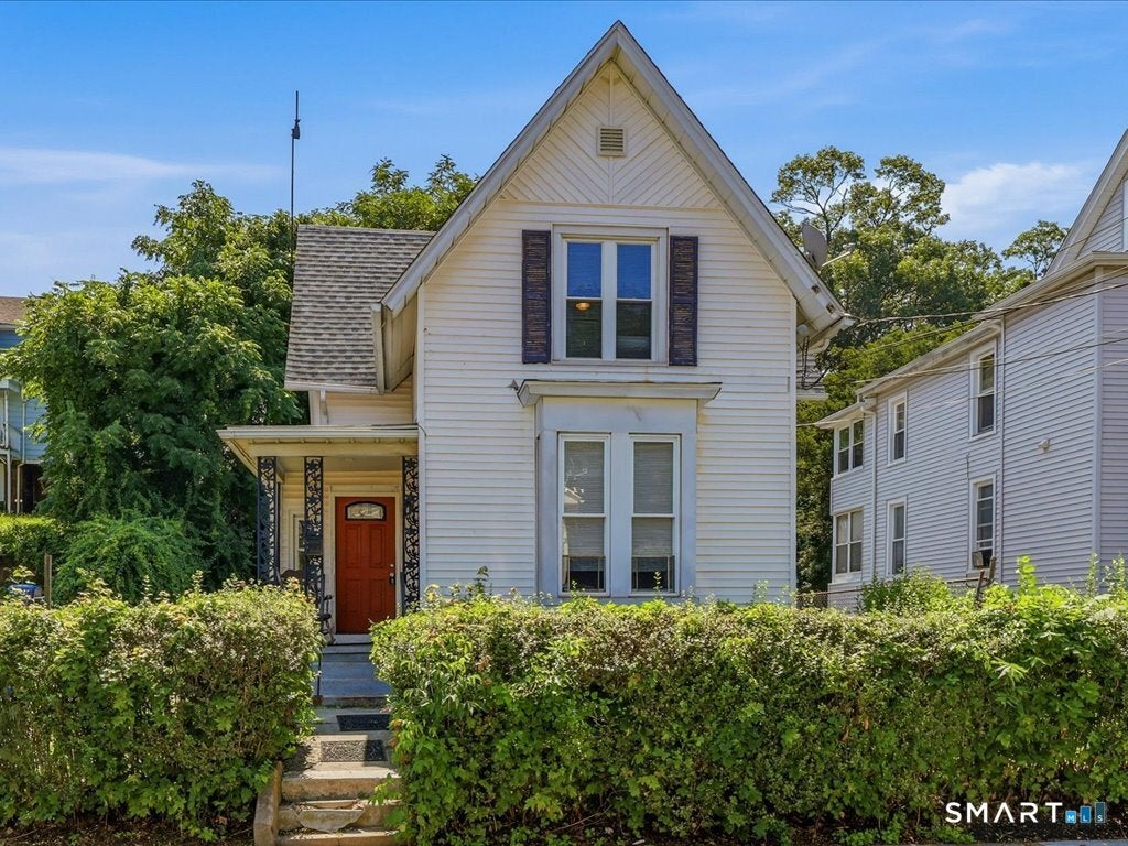 53 Maple Street — photo