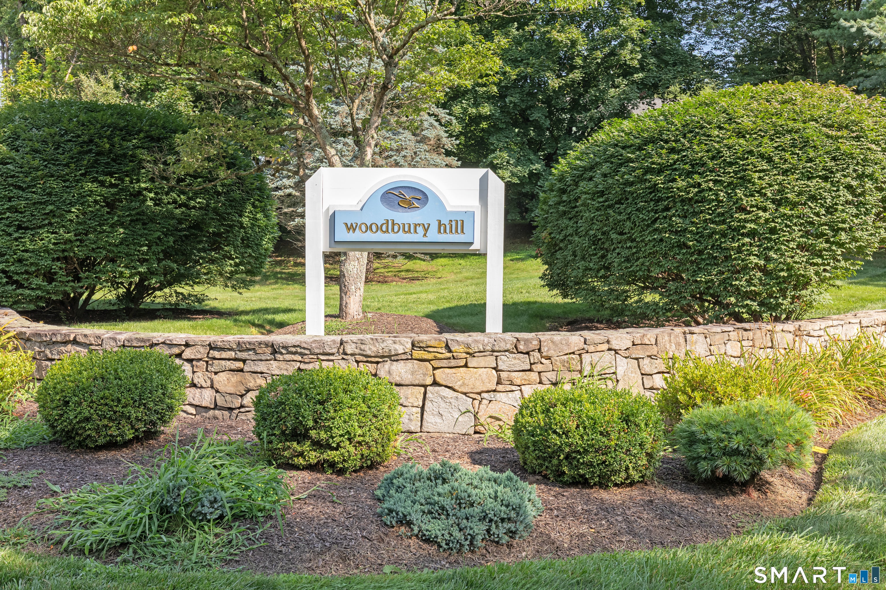 35 Woodbury Hill 35 — photo