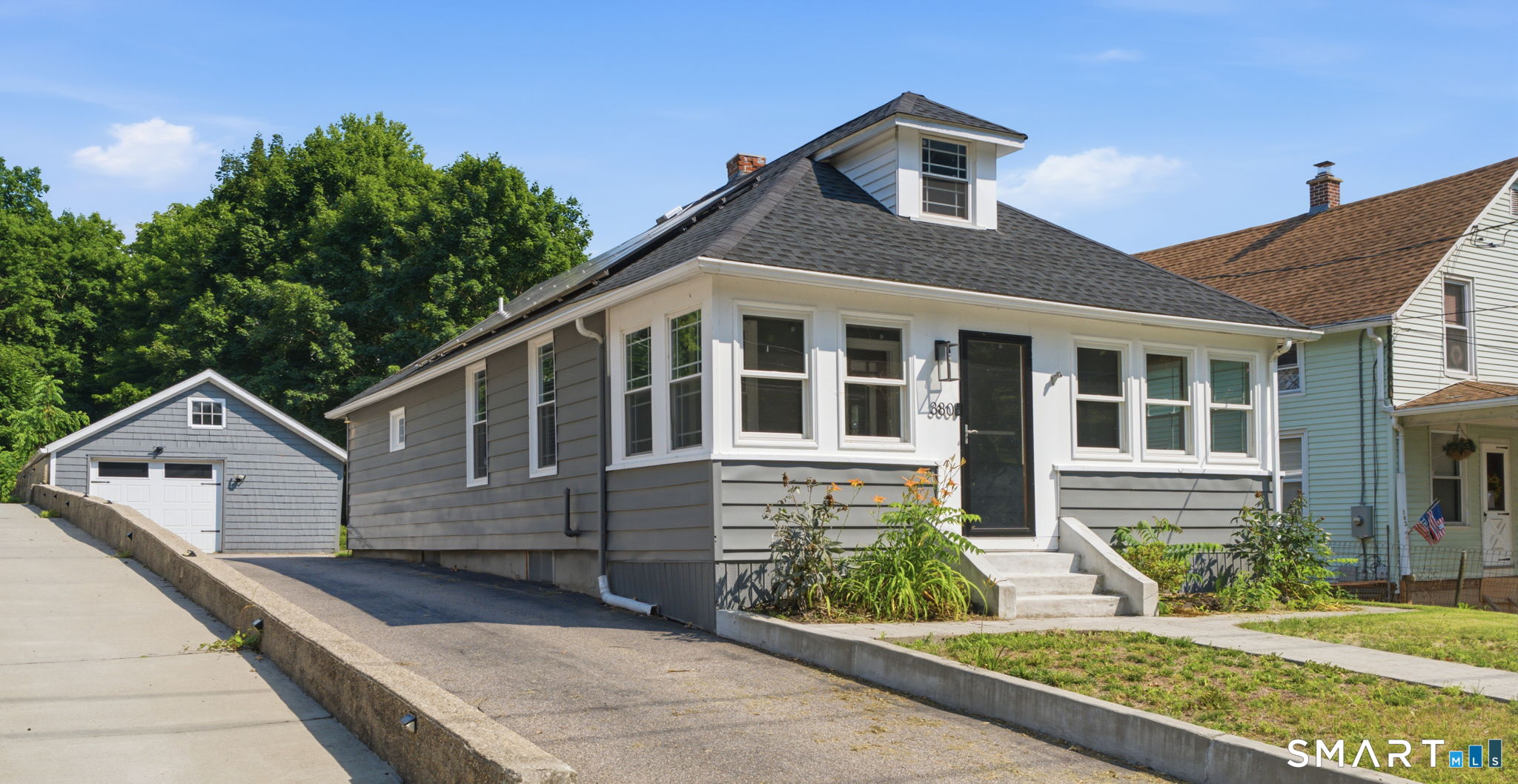 380 South Burnham Highway — photo