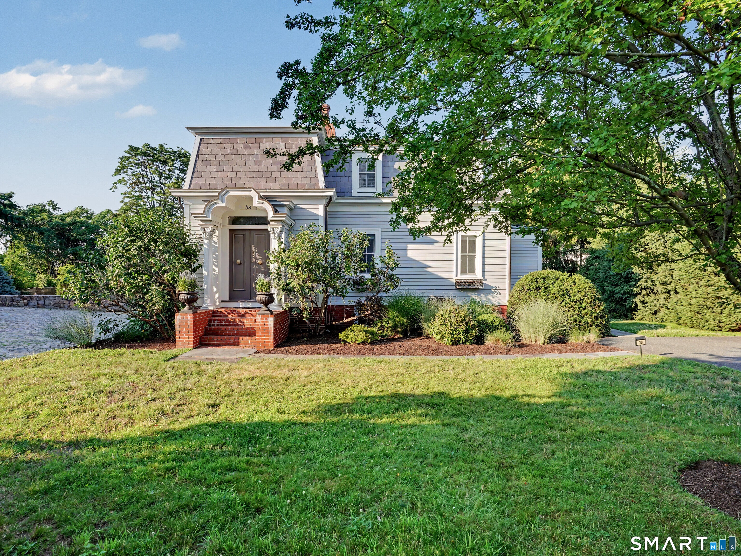 38 West Morgan Avenue — photo