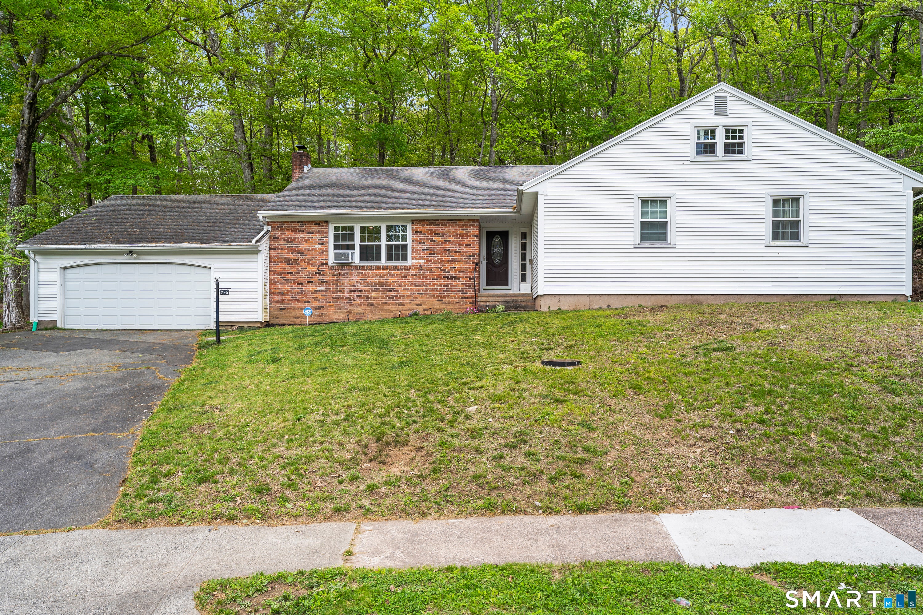 295 Stevenson Road — photo