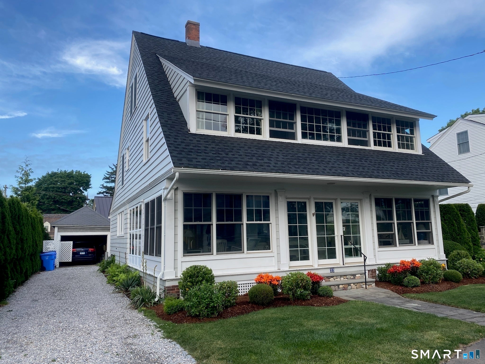 33 Grove Avenue — photo