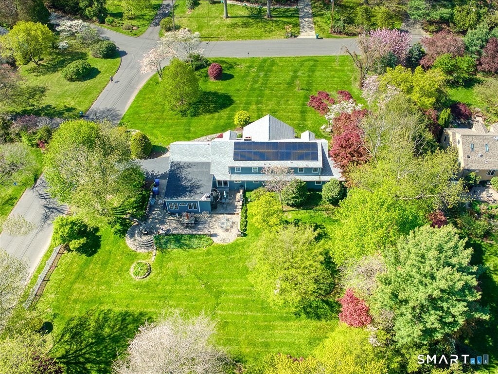 94 Fennbrook Drive — photo
