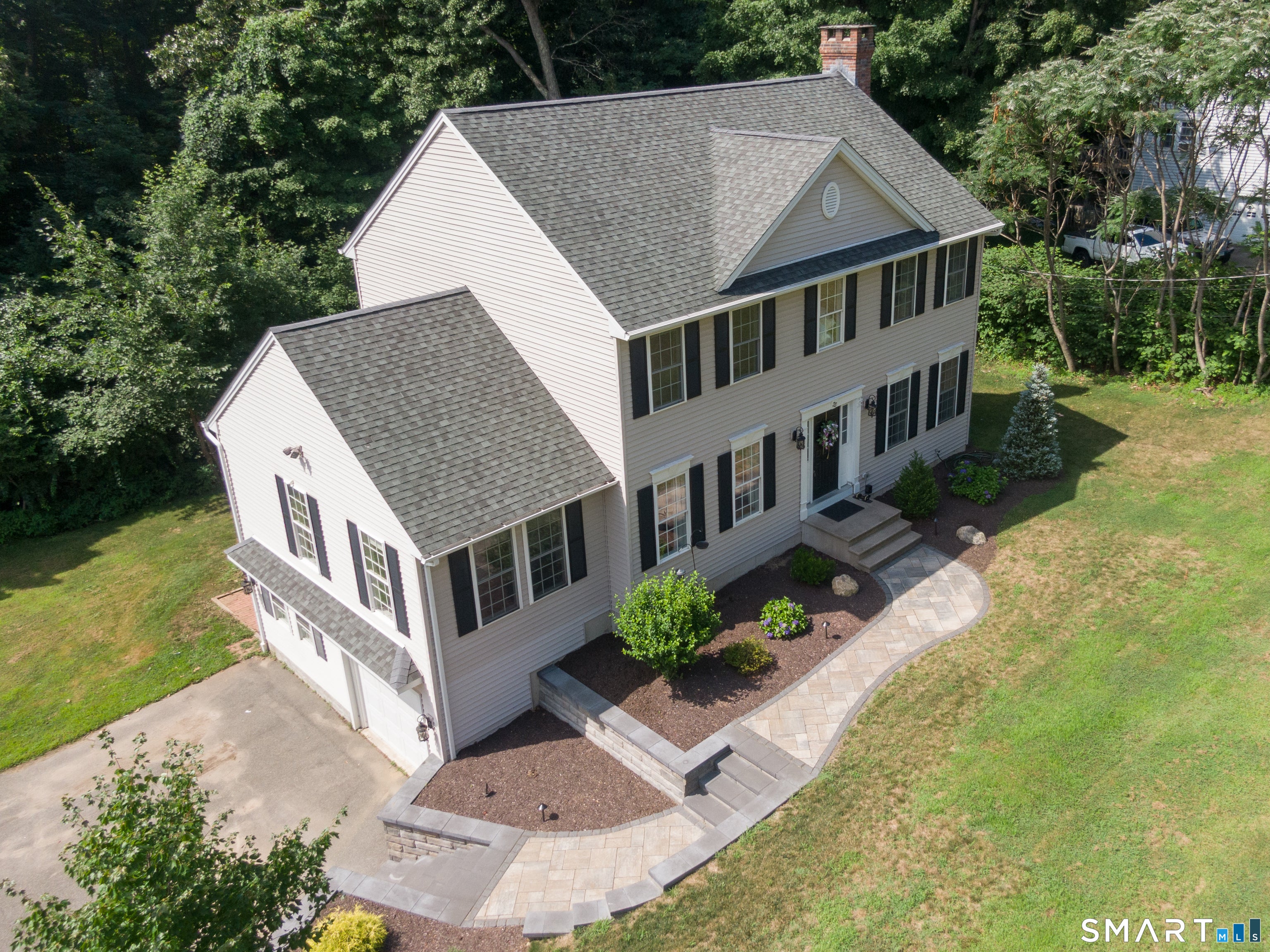33 Brentwood Drive — photo