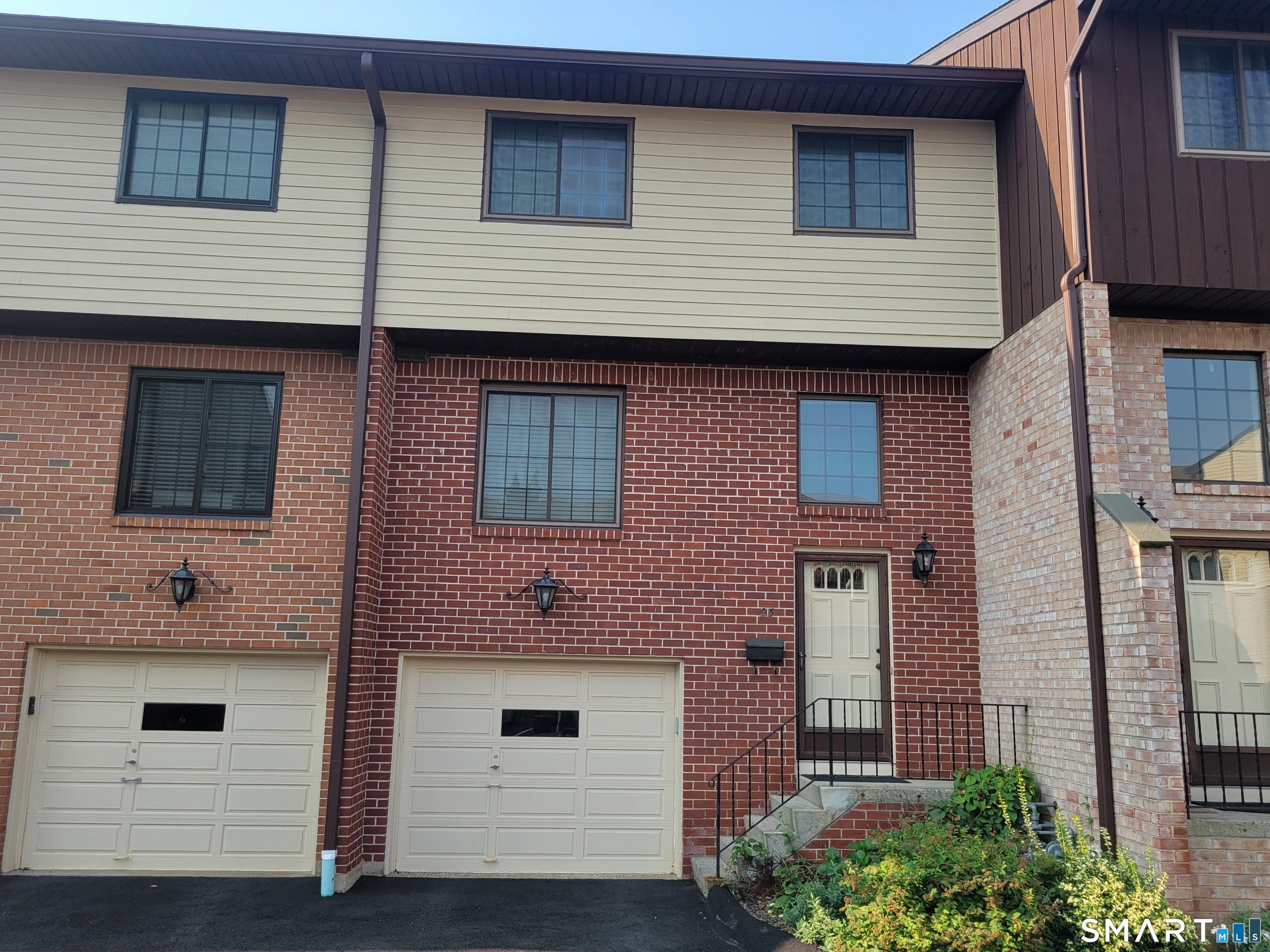 237 Strawberry Hill Avenue 23 — photo