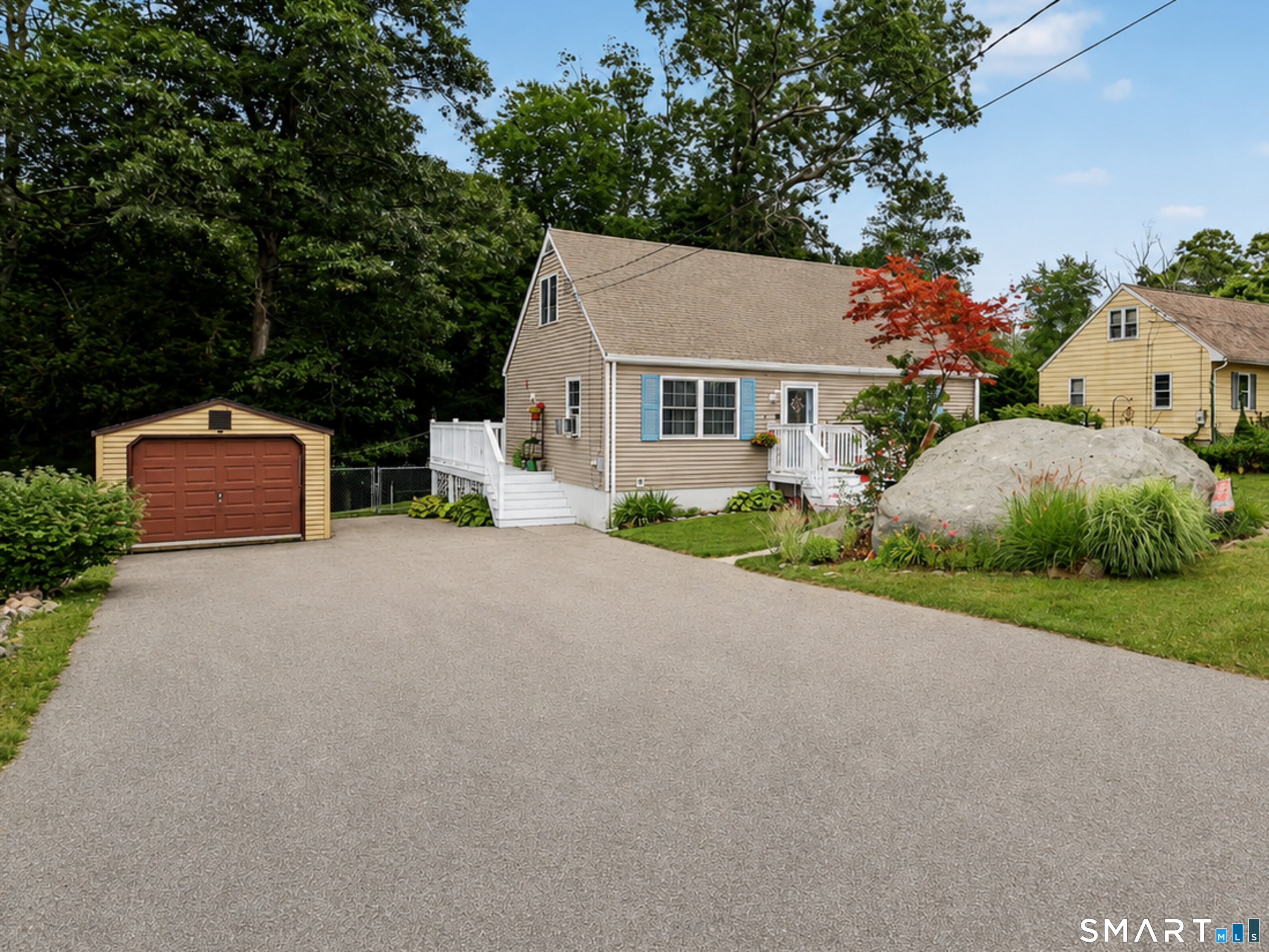 264 Roxbury Road — photo