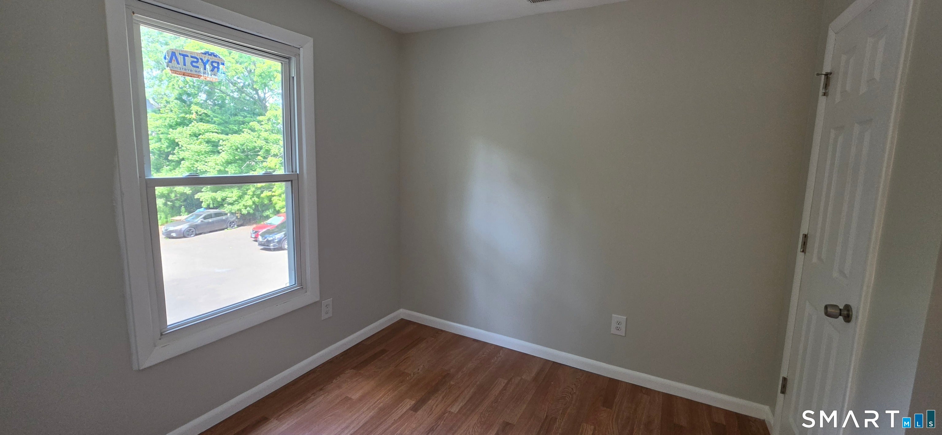 736 Savin Avenue 2R — photo