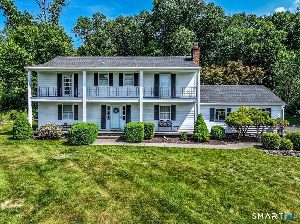 21 White Pine Drive — photo