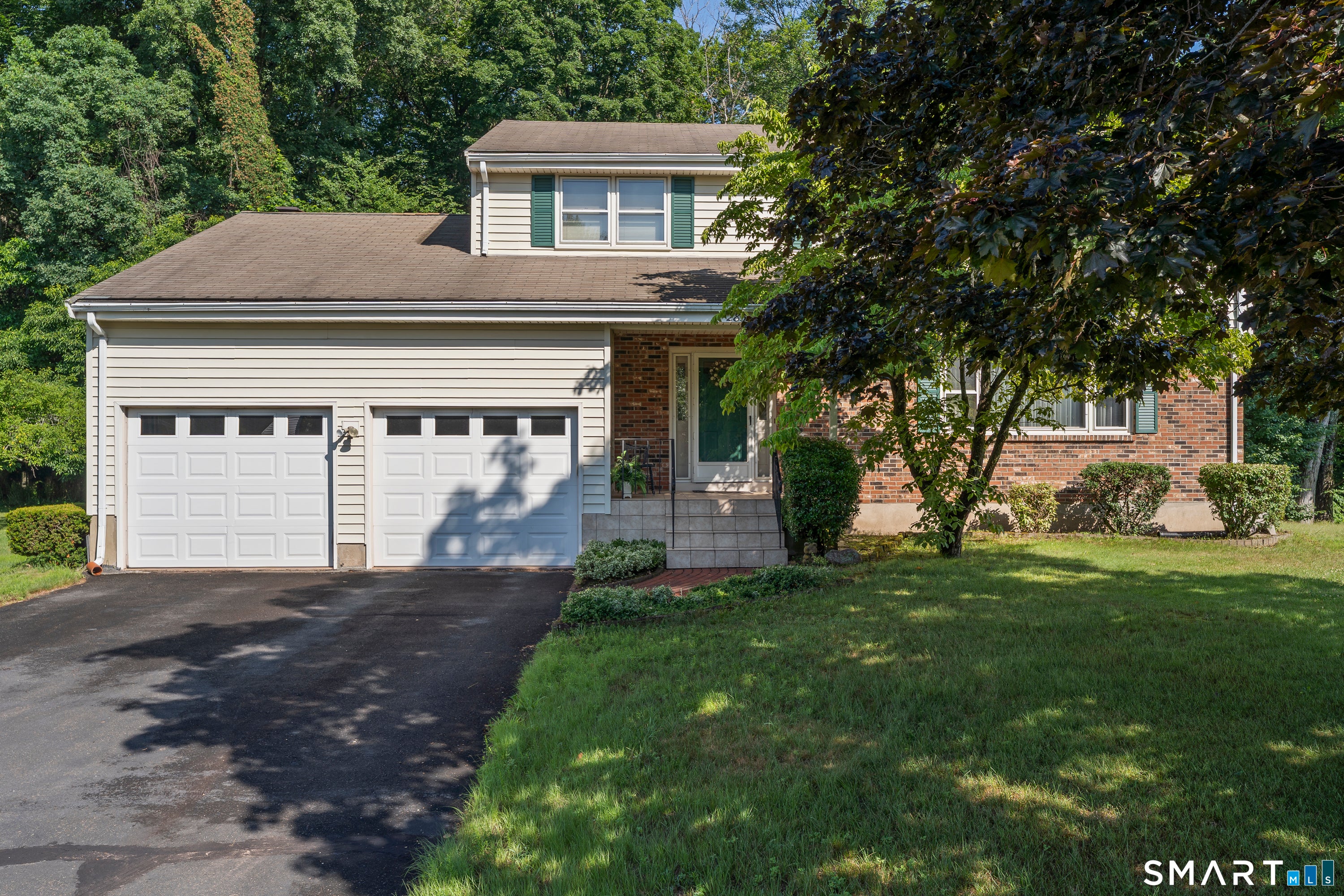 285 Long Hill Drive — photo