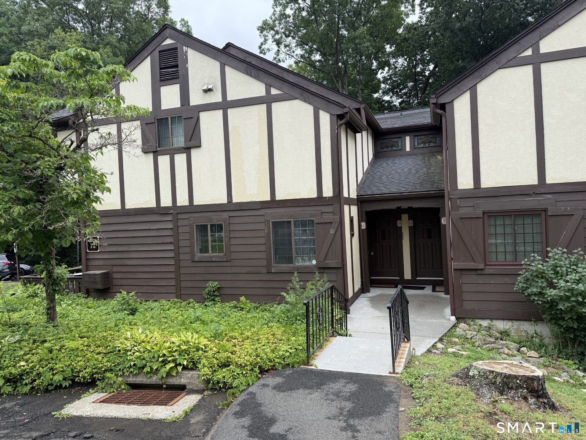 10 Tara Drive 10 — photo