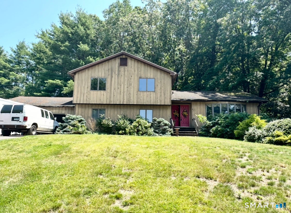 45 Quail Hollow Drive — photo