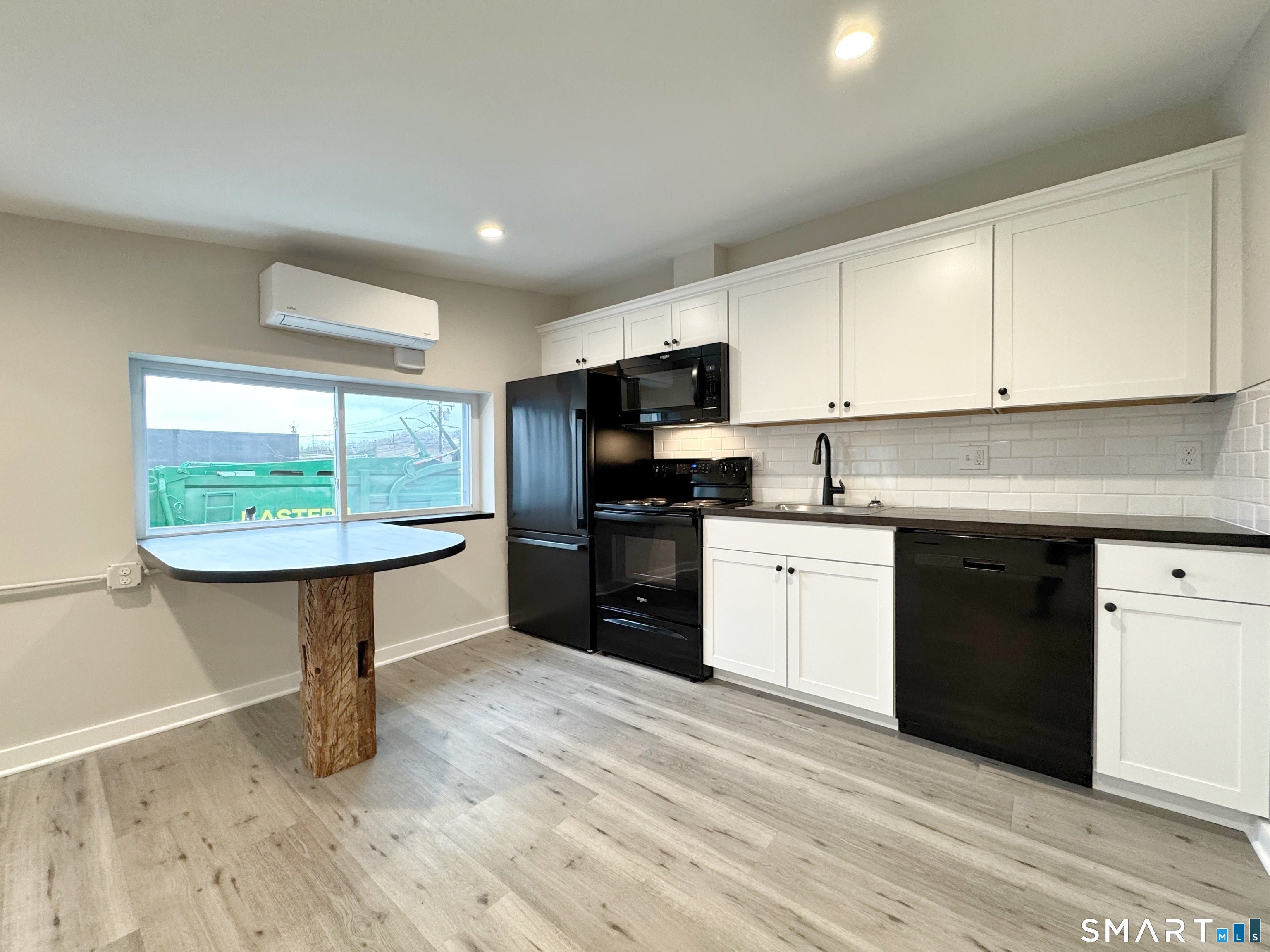 16 Ruby Street 2 — photo