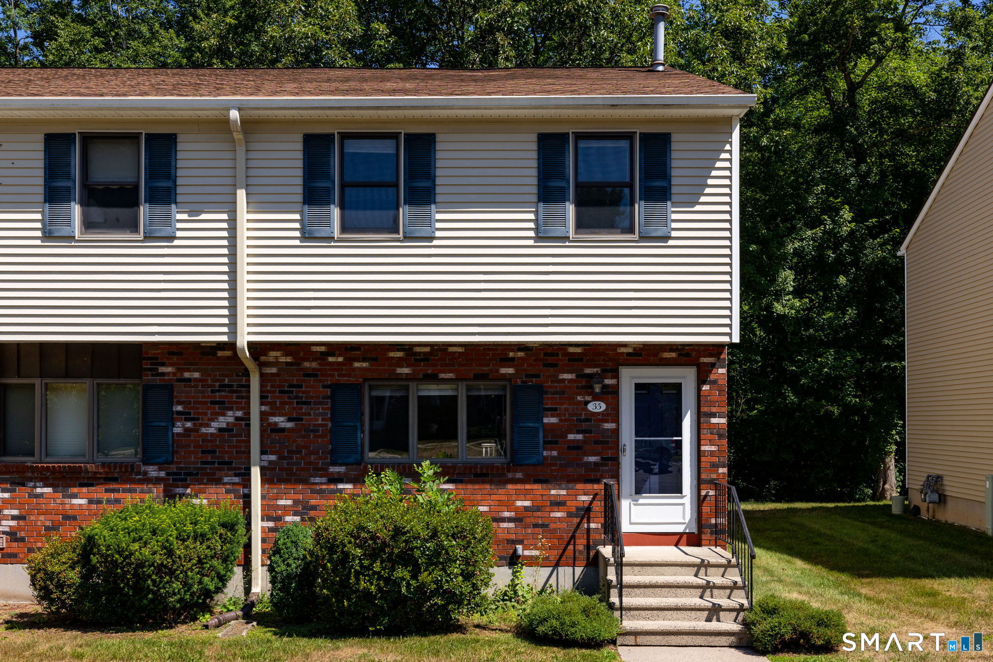 35 Brookside Village 35 — photo