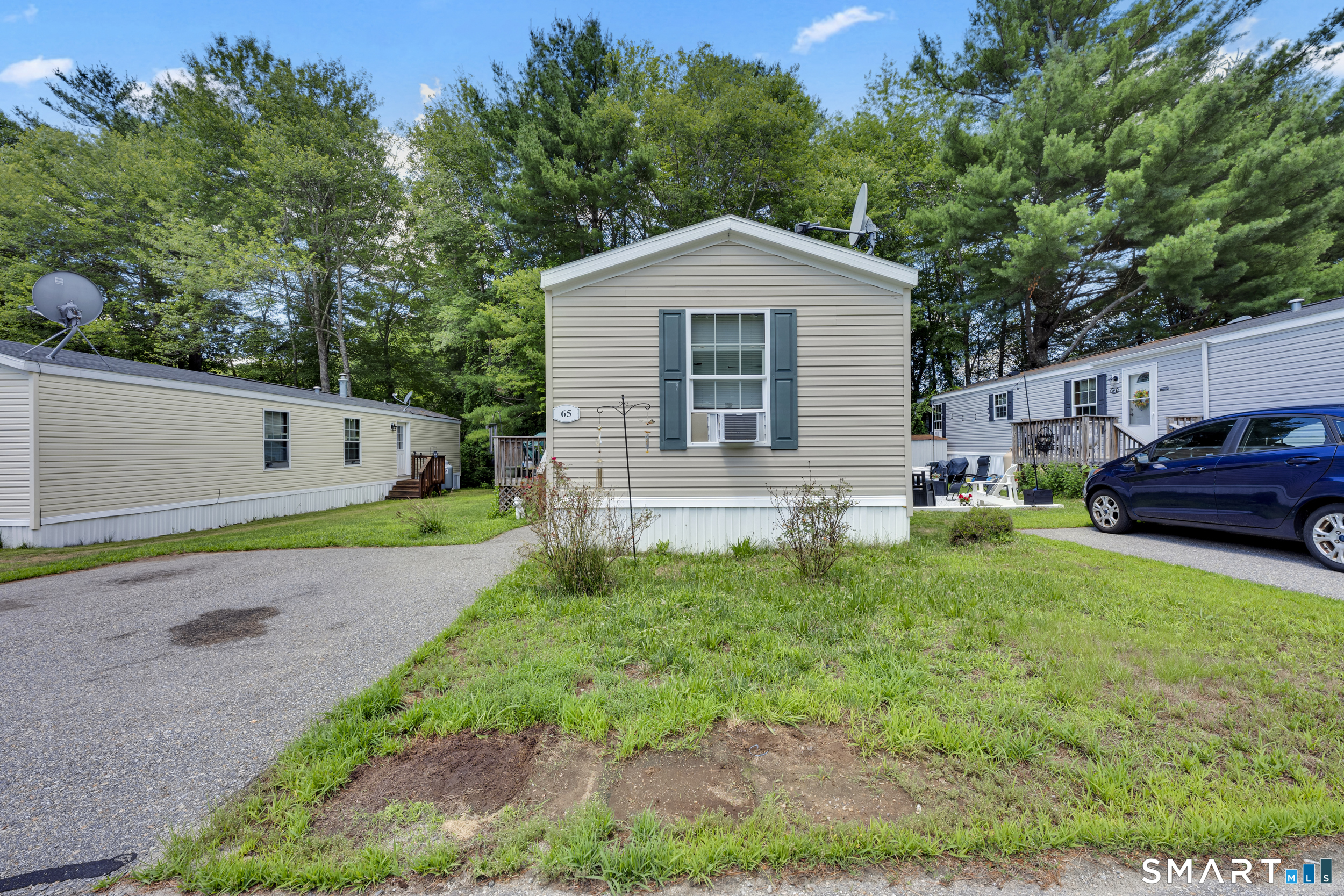 65 R And R Park, Killingly, CT 06241 — photo 2