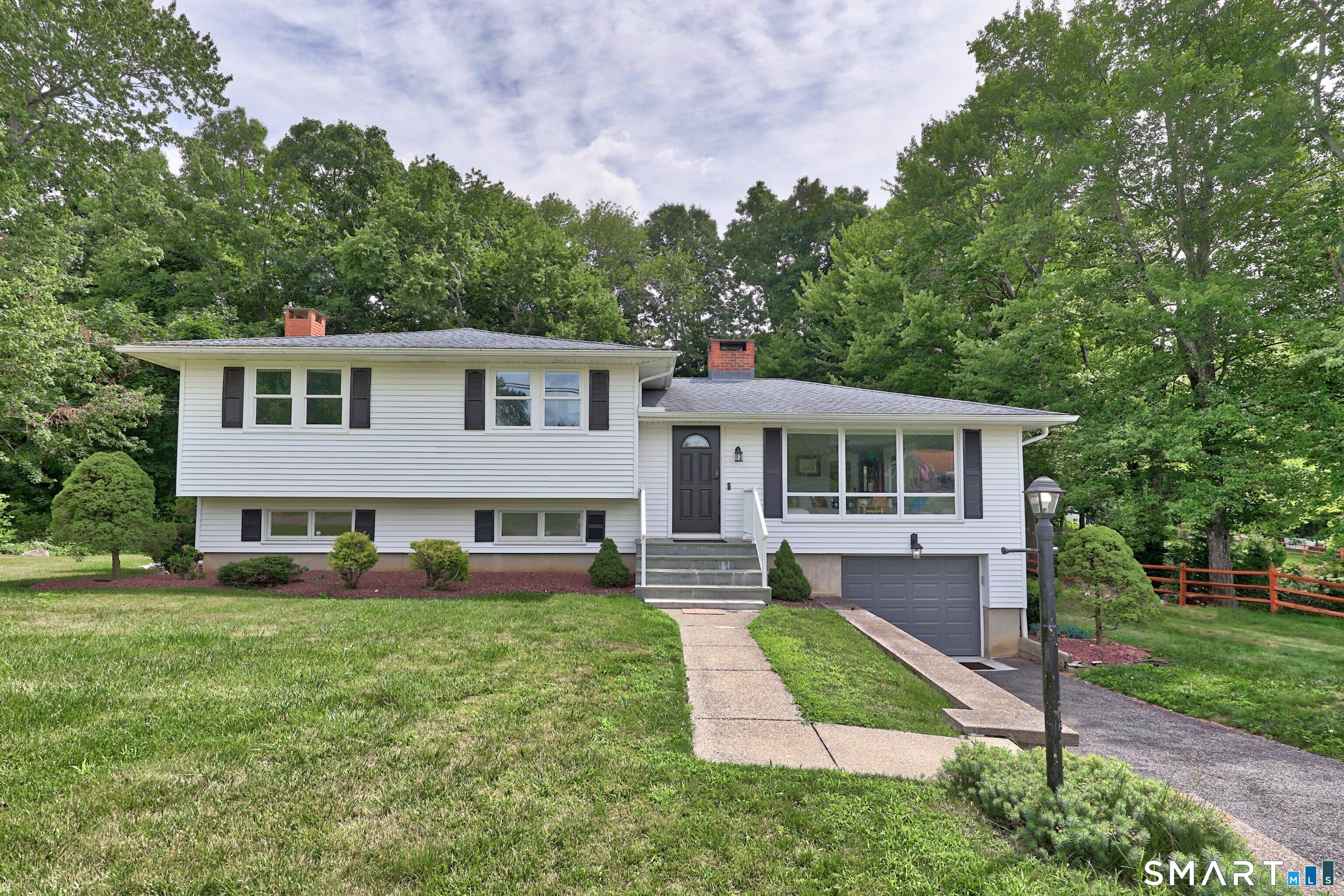 2 Northwood Drive — photo