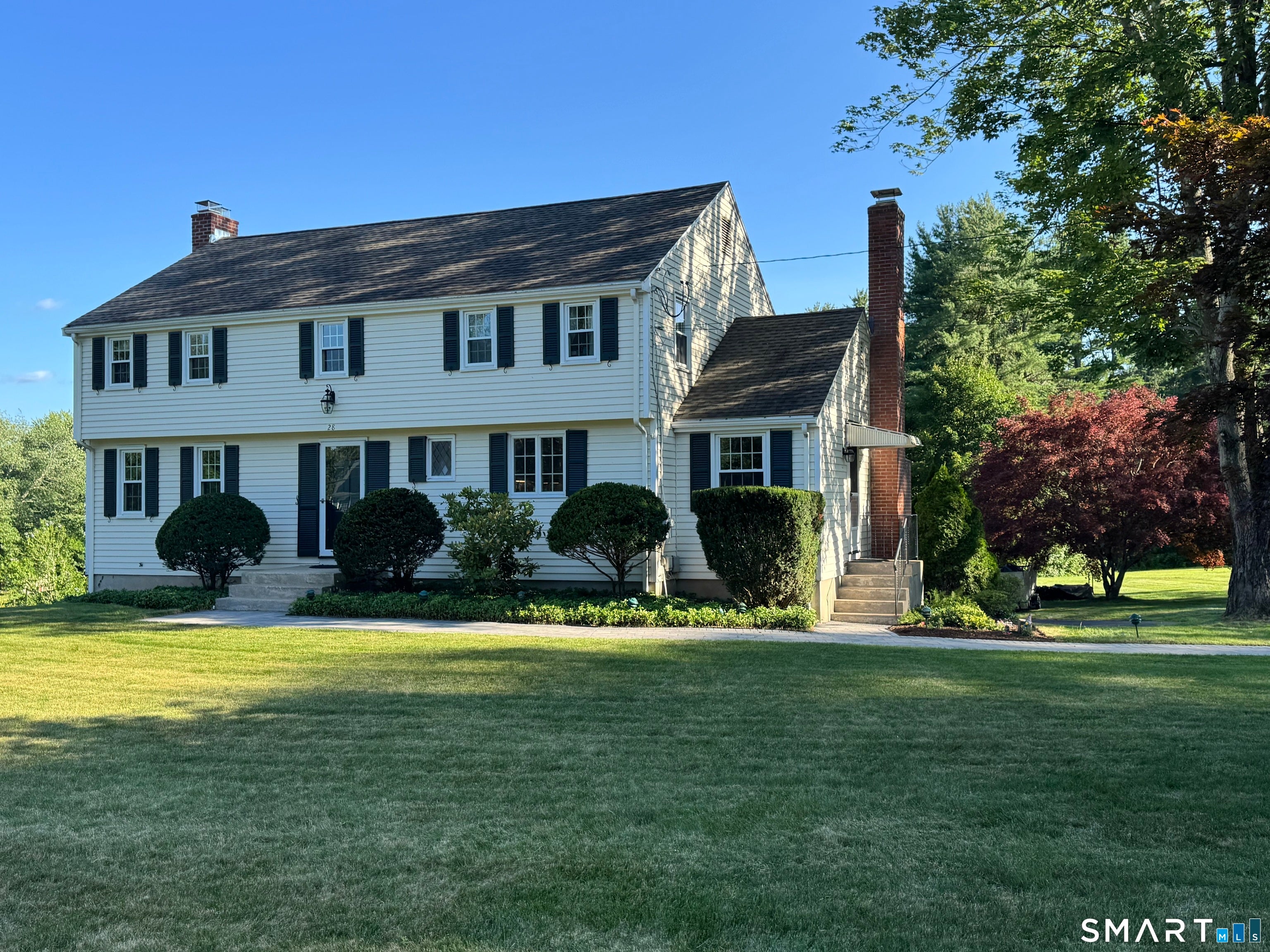 28 Crestwood Road — photo