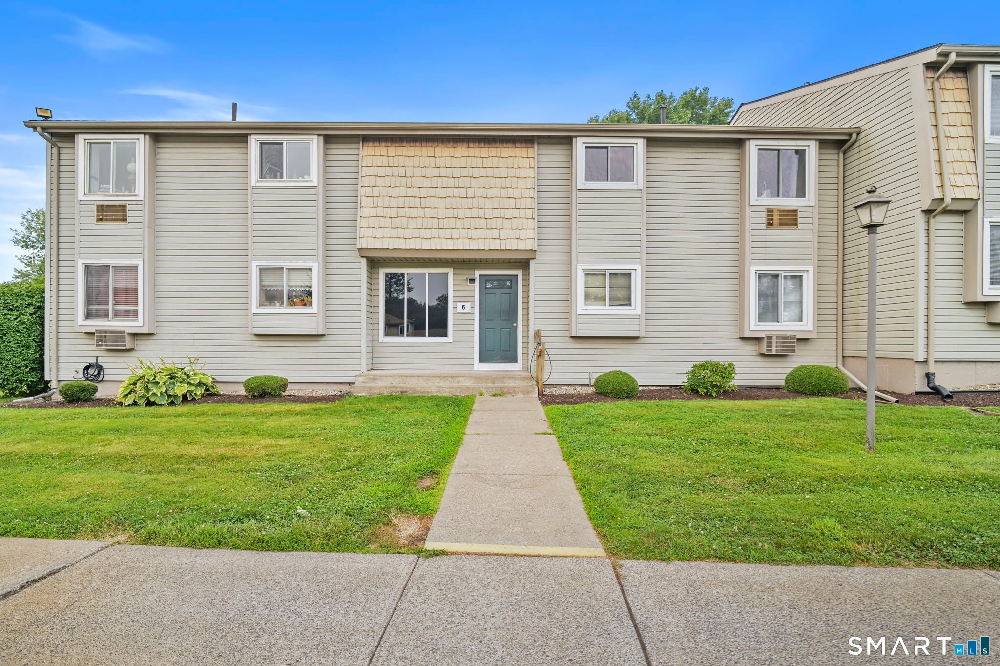 6 Carillon Drive D — photo