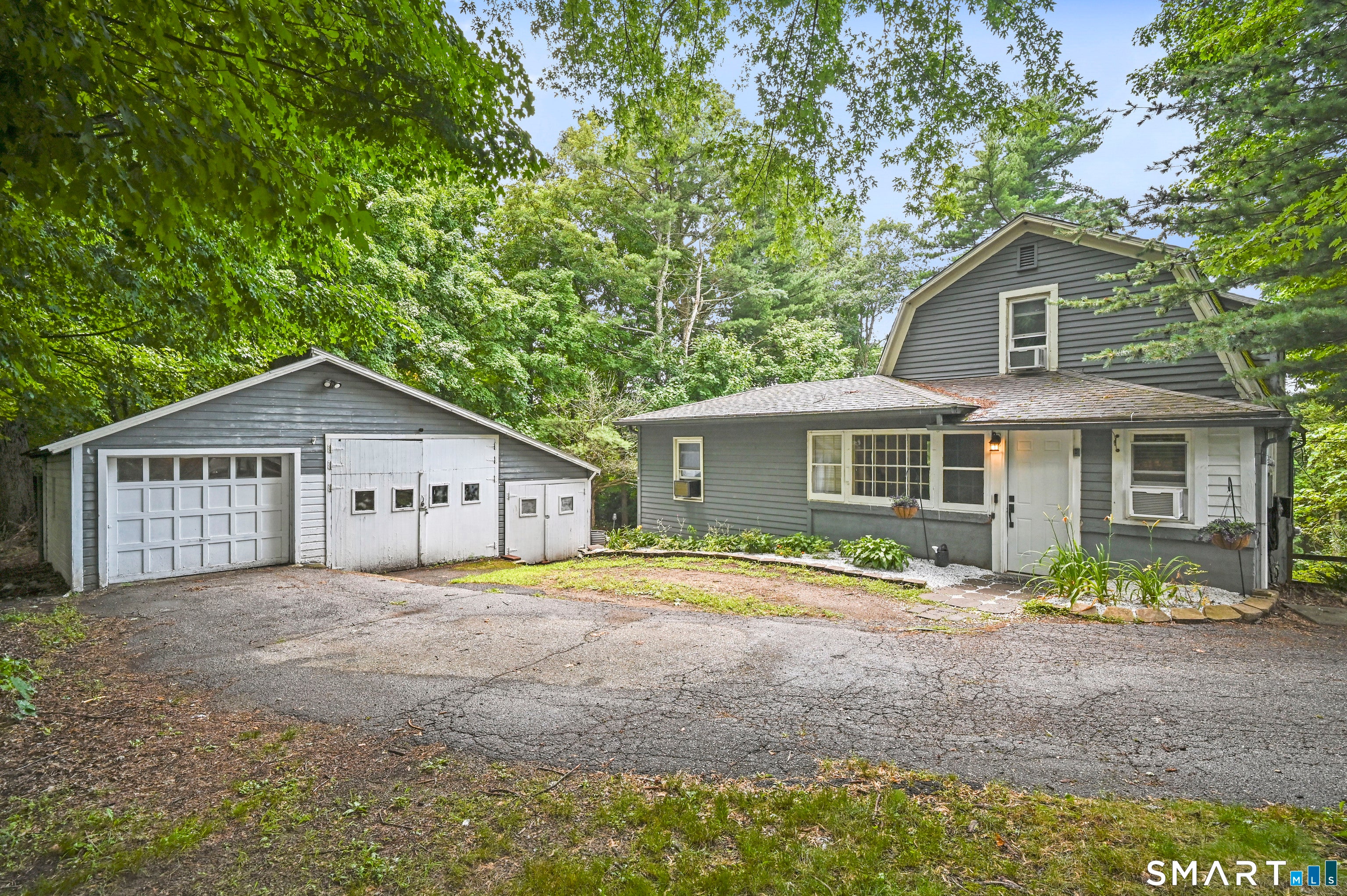 161 Chestnut Grove Road — photo