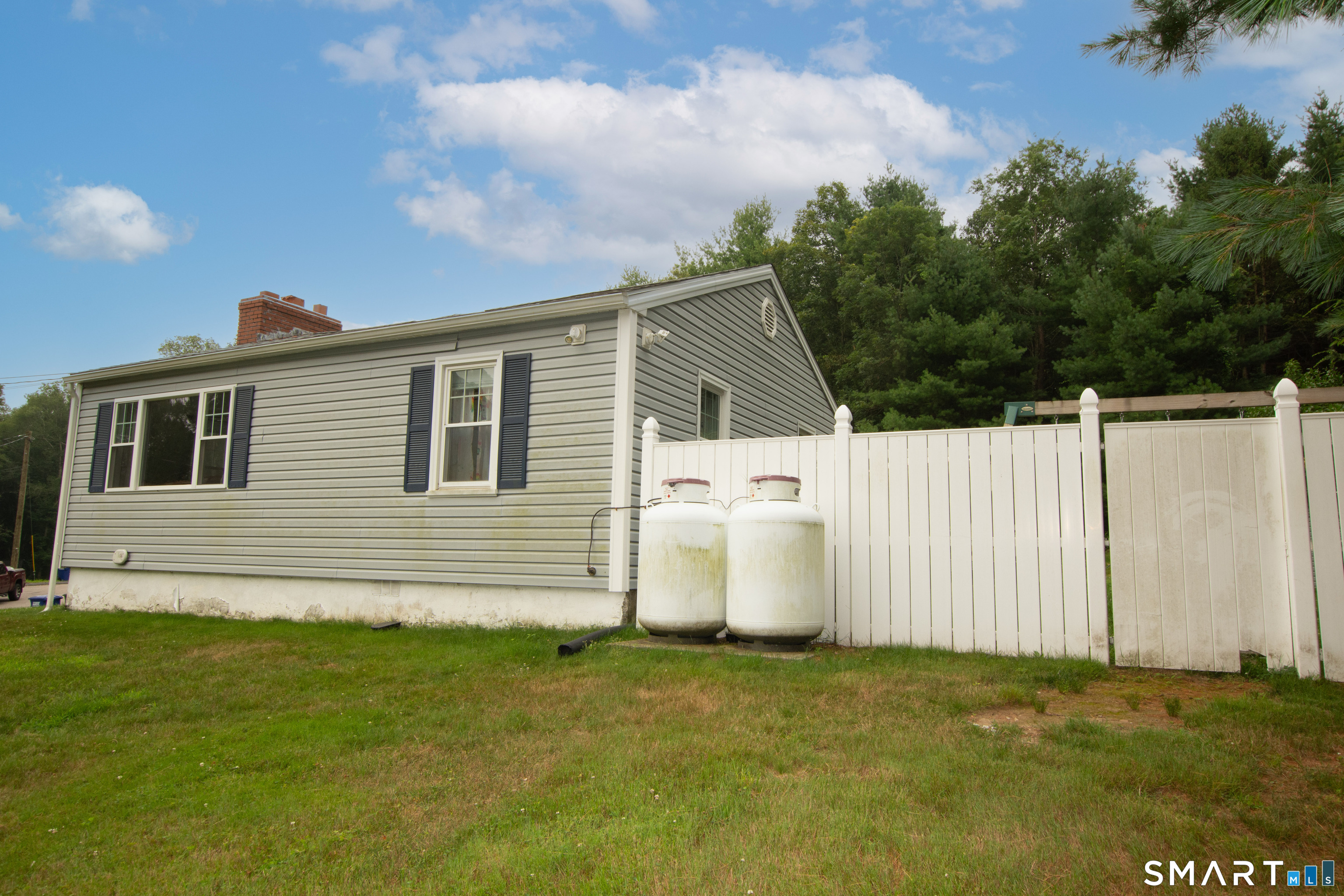 20 Thamesview Pentway, Ledyard, CT 06335 — photo 3