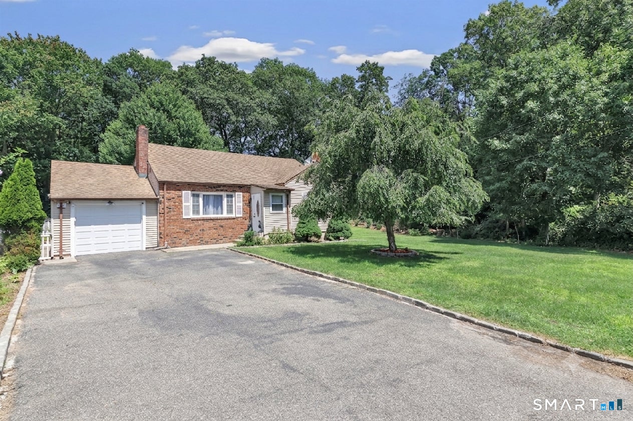 25 North Forest Circle — photo