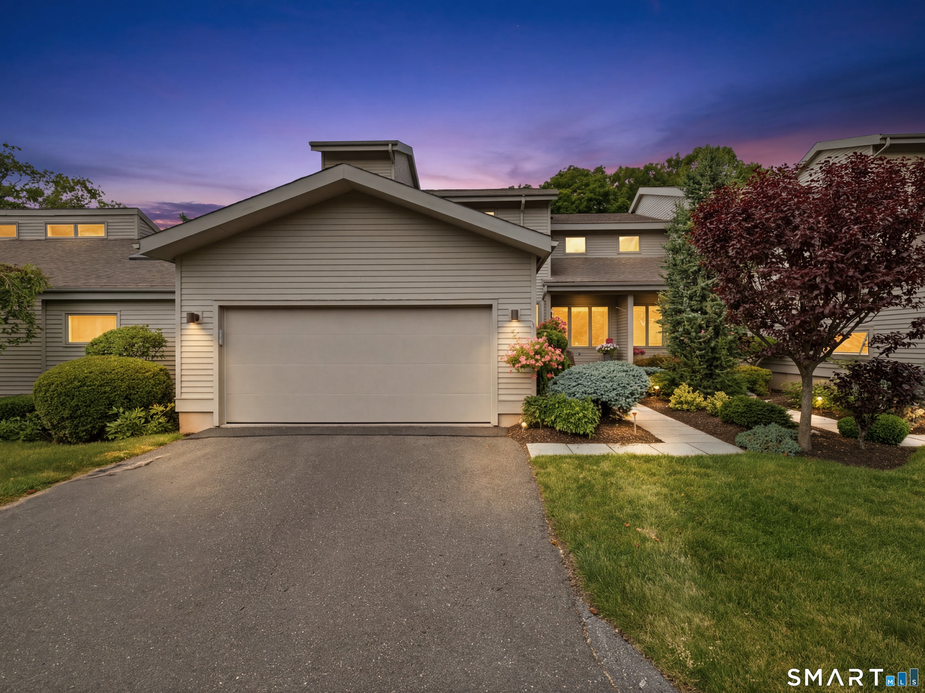 2 Shirecrest 2 — photo